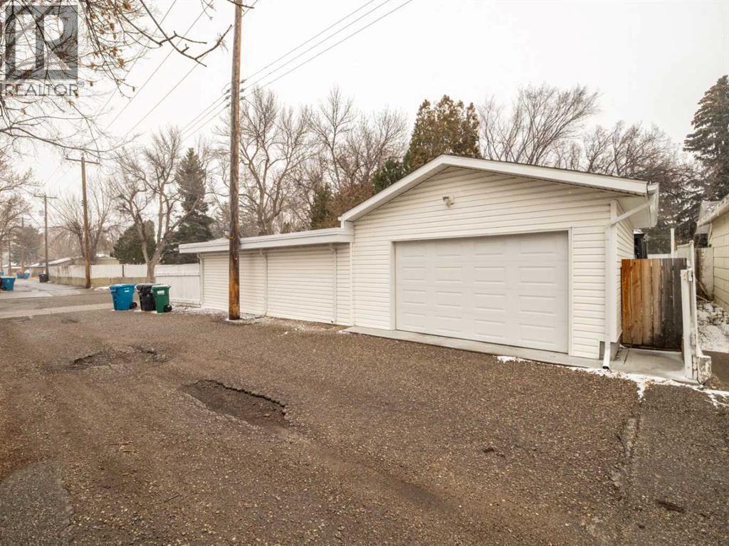 1202 13 Street S, Lethbridge, Alberta  T1K 1S9 - Photo 38 - A2305667