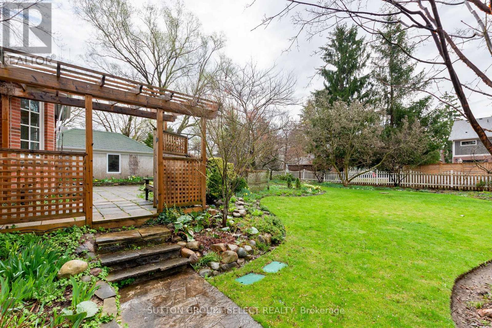 149 Iroquois Avenue, London South, Ontario  N6C 2K9 - Photo 39 - X13051816