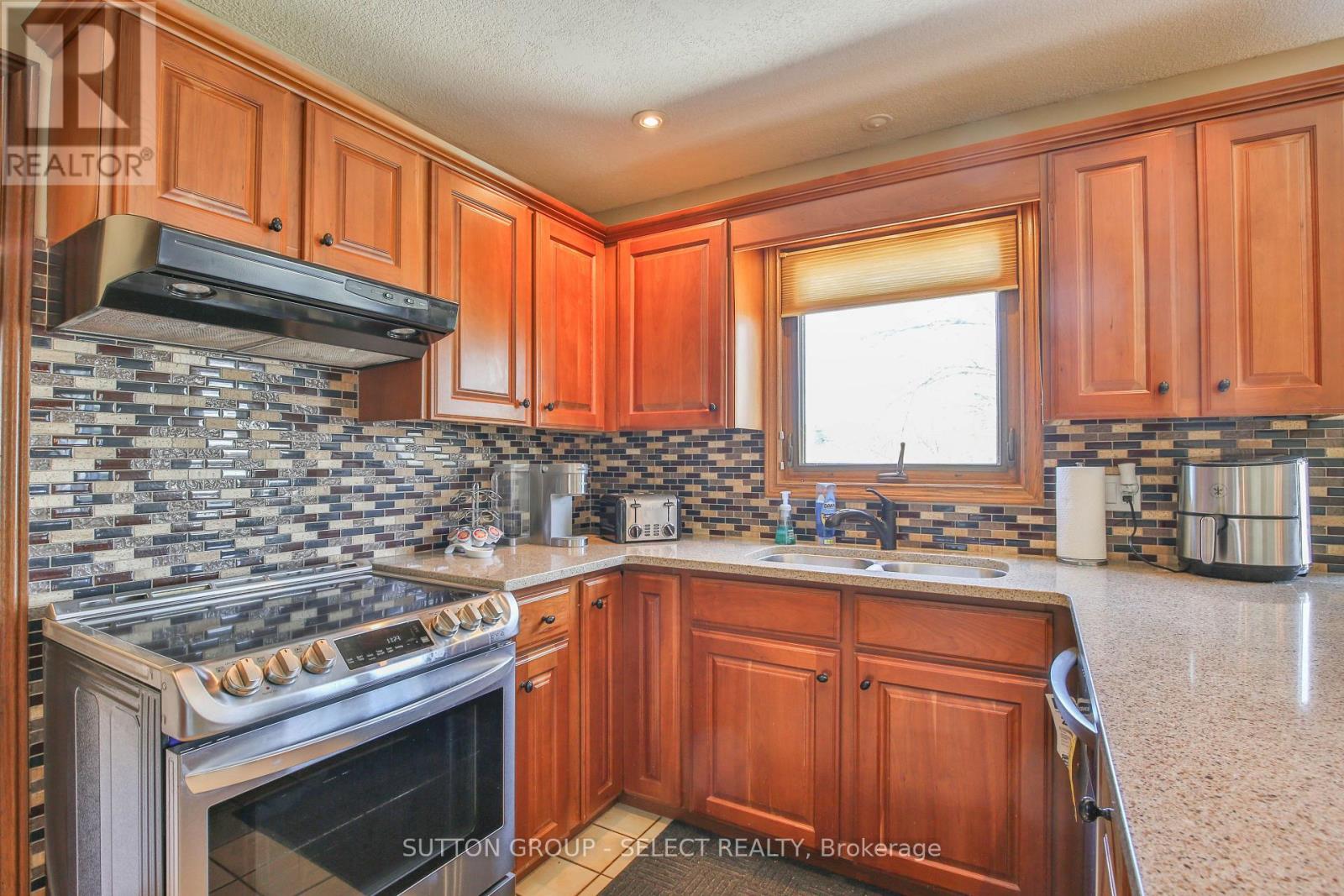 25 Farmington Terrace, London South, Ontario  N6K 3N3 - Photo 14 - X13051830