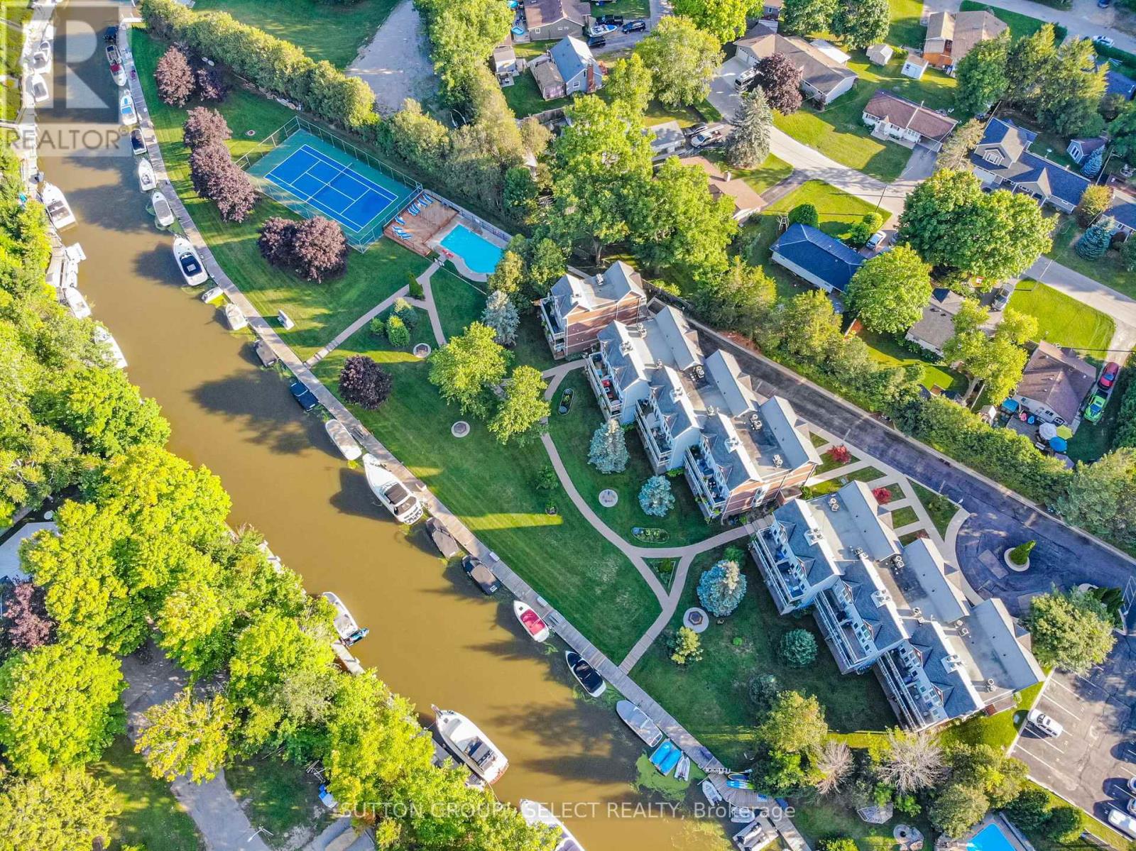 24 - 48 ONTARIO STREET S, Lambton Shores, Ontario