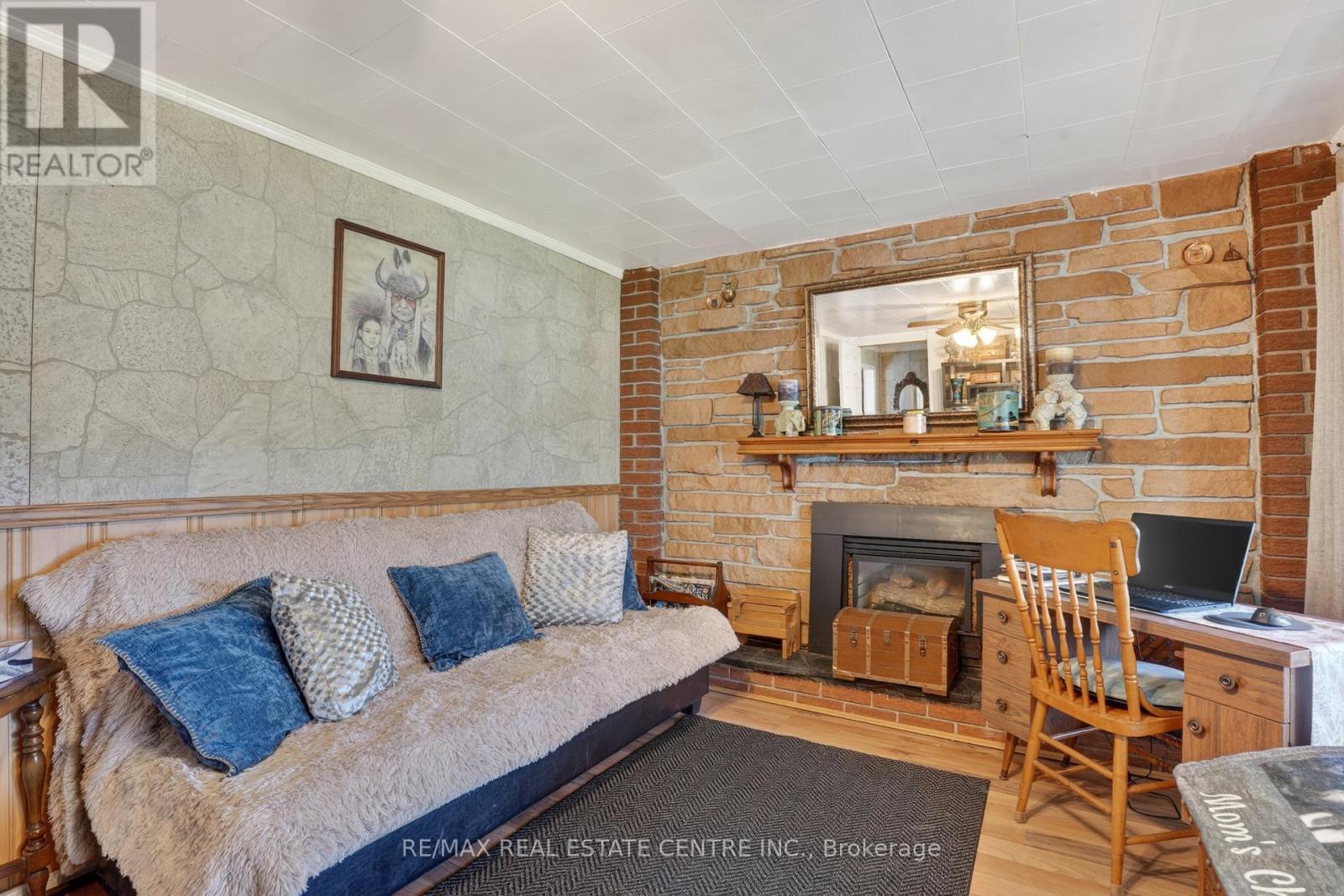 645 Queen Street W, Wellington North, Ontario  N0G 2L1 - Photo 25 - X13051680