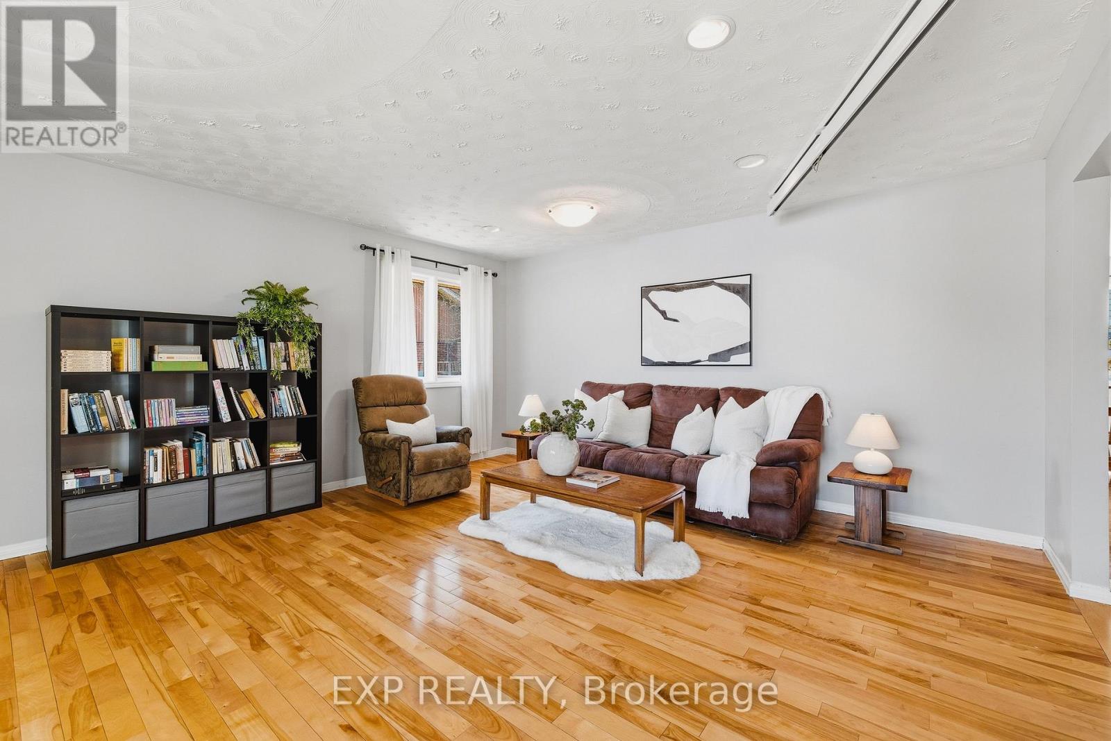 381 Timlock Place, Waterloo, Ontario  N2K 3J2 - Photo 15 - X13051776