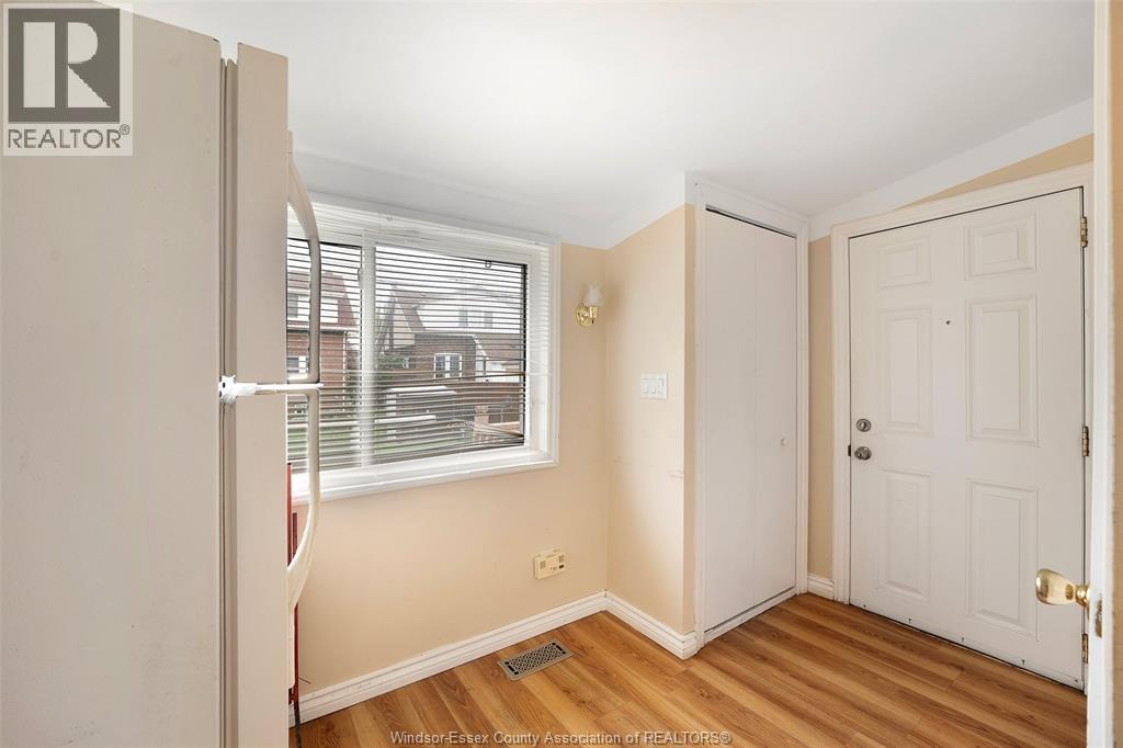 1006 Pillette Road, Windsor, Ontario  N8Y 3B6 - Photo 10 - 26009302
