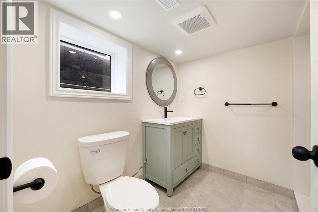 1006 Pillette Road, Windsor, Ontario  N8Y 3B6 - Photo 15 - 26009302