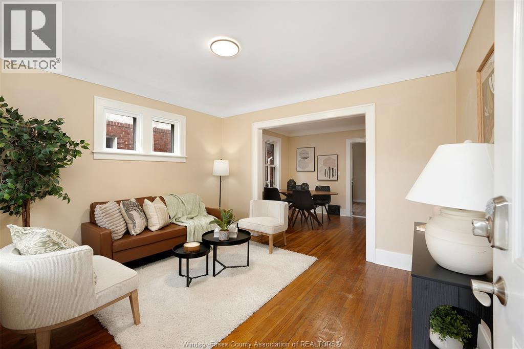 1006 Pillette Road, Windsor, Ontario  N8Y 3B6 - Photo 2 - 26009302