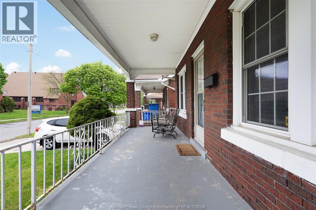 1006 Pillette Road, Windsor, Ontario  N8Y 3B6 - Photo 22 - 26009302