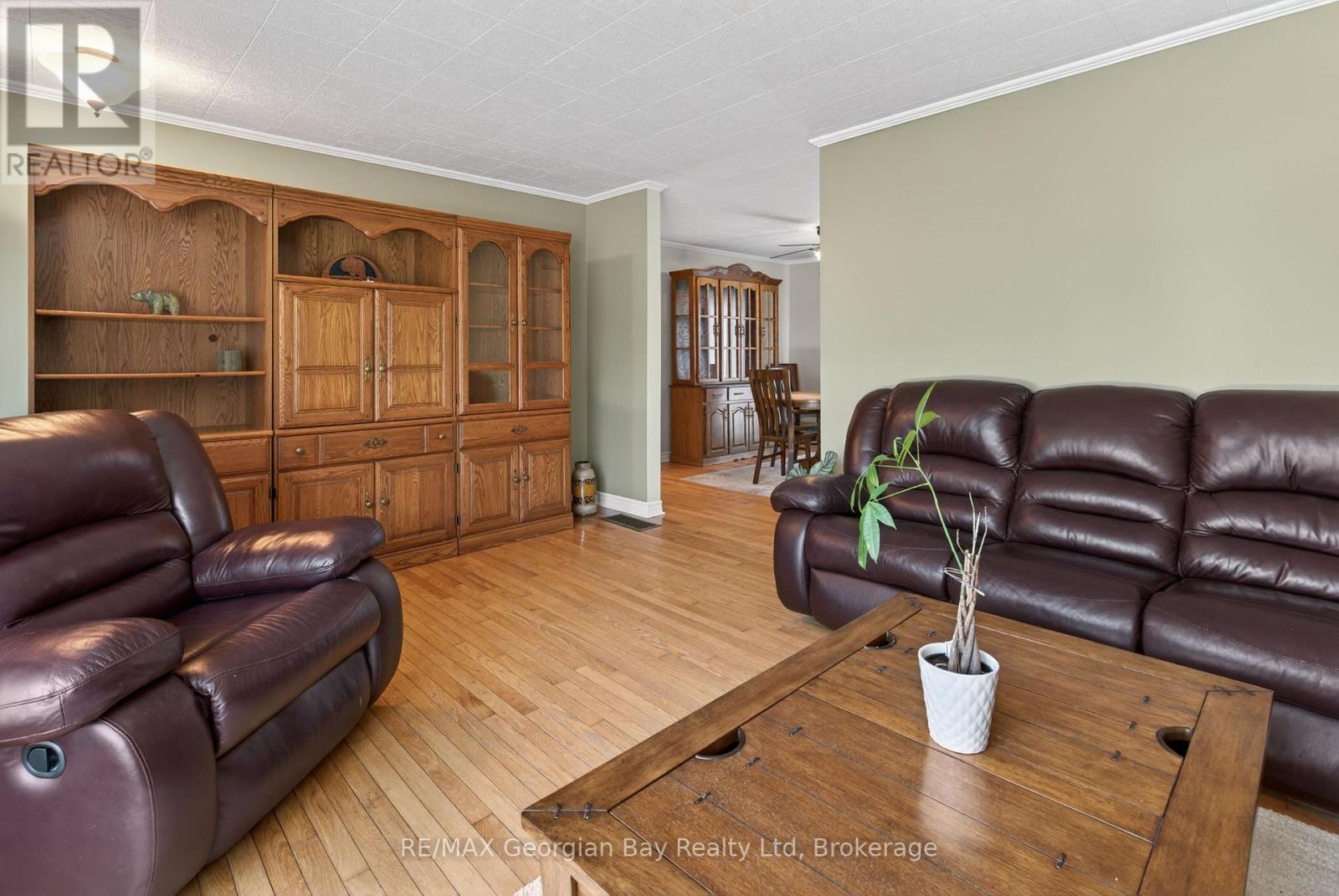 919 Eighth Avenue, Tay, Ontario  L0K 1R0 - Photo 11 - S13051846