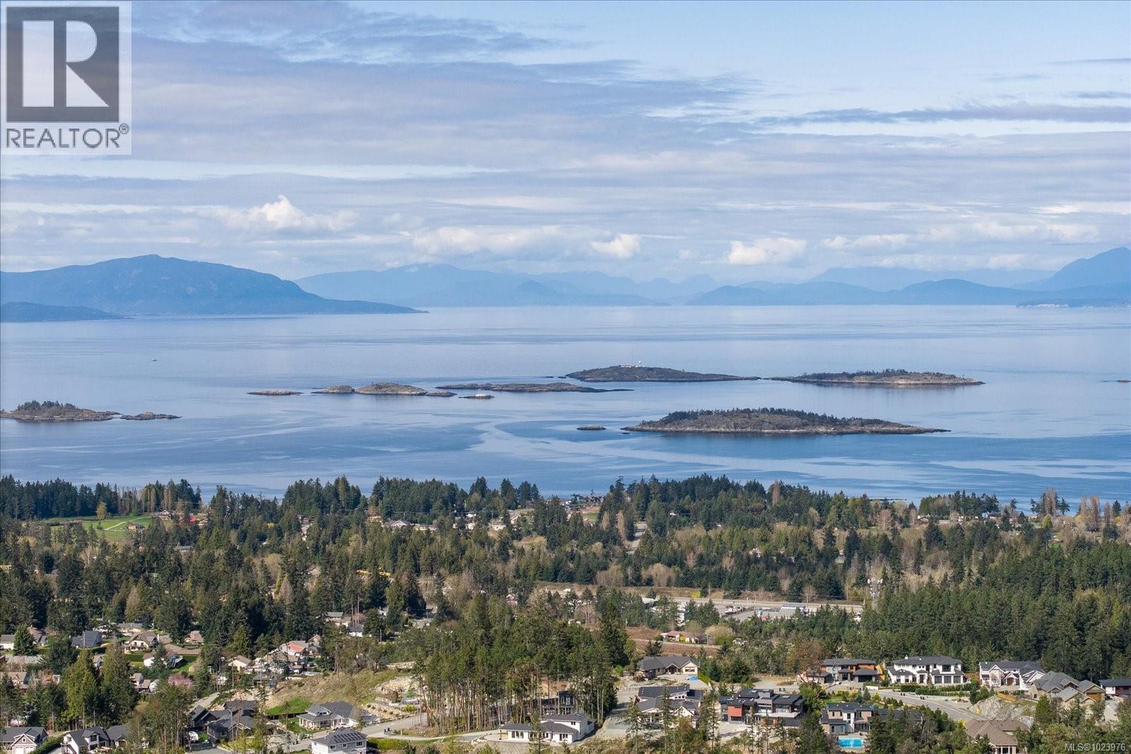 5055 Broad Ridge Pl, Lantzville, British Columbia  V0R 2H0 - Photo 4 - 1023976