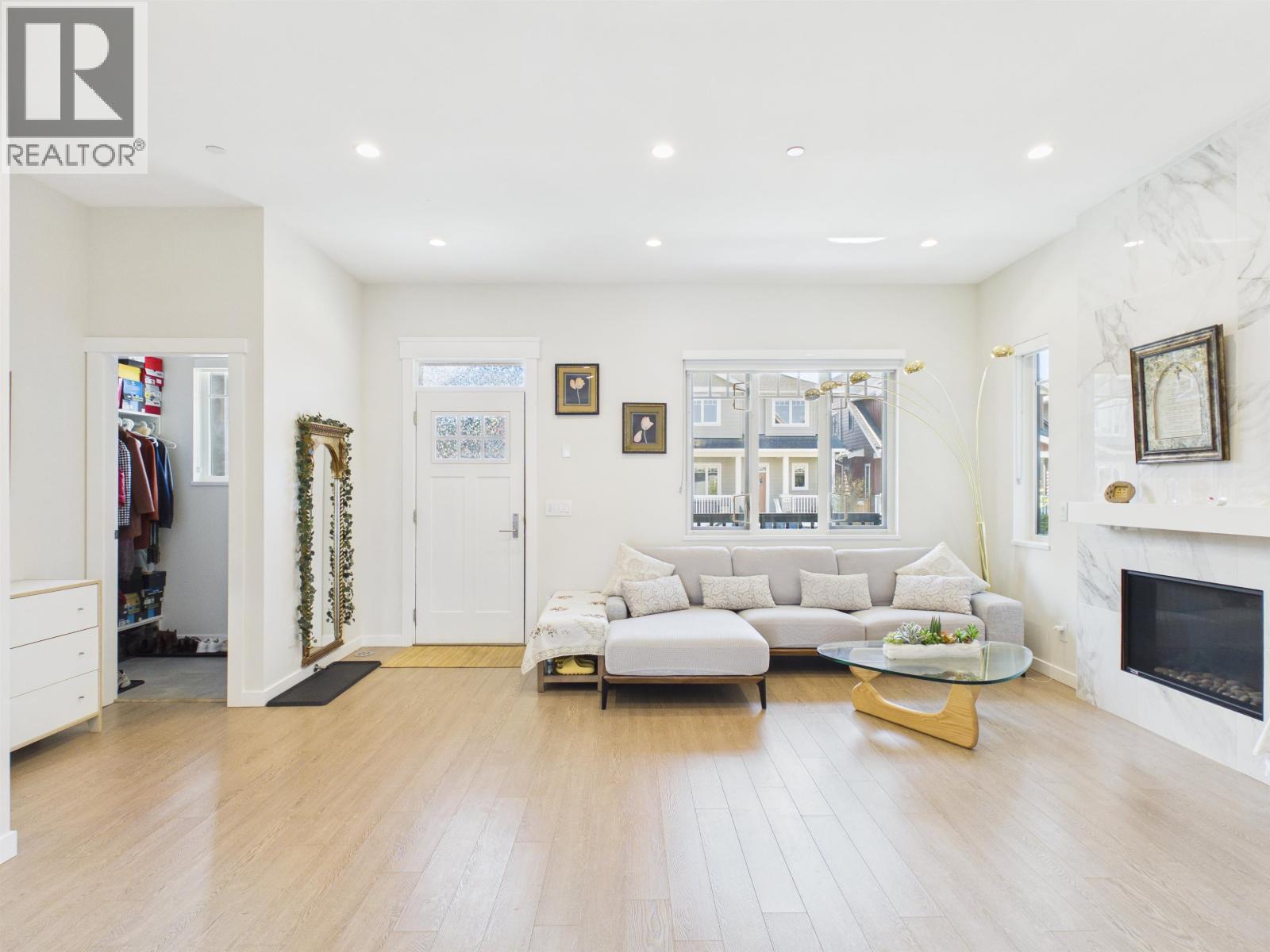 4705 Hazelnut Way, Tsawwassen, British Columbia  V4M 4G2 - Photo 6 - R3116529