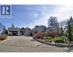 9 LAKE Avenue E, Puslinch, Ontario