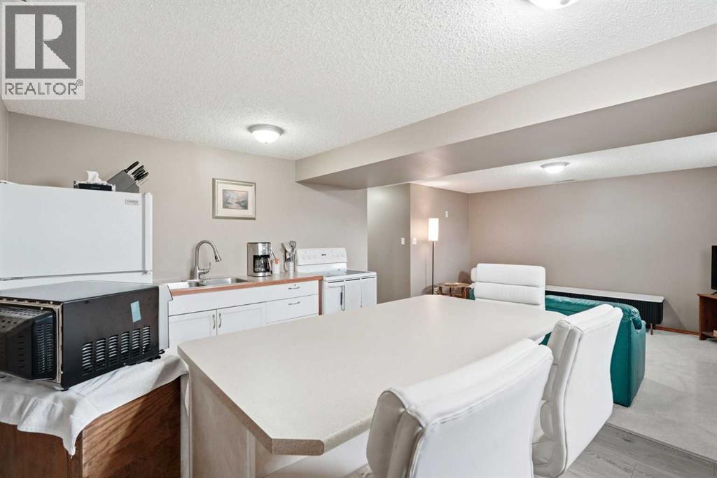 138 Midcrest Crescent SE, Calgary, Alberta  T2X 1B6 - Photo 22 - A2304491