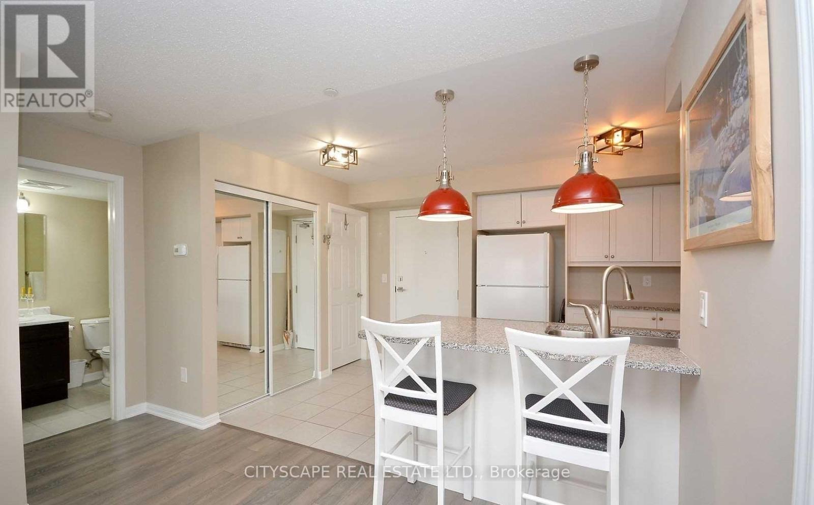 207 - 1005 Nadalin Heights, Milton, Ontario  L9T 8R4 - Photo 10 - W13017324