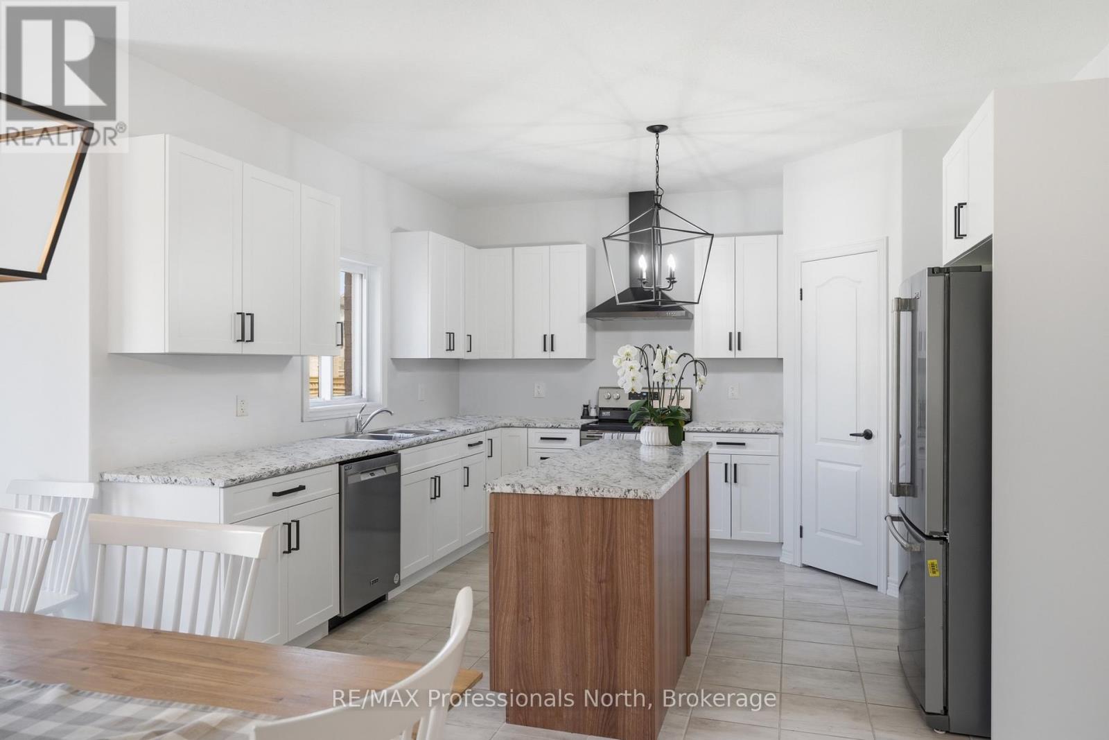 75 Eaglecrest Avenue, Huntsville, Ontario  P1H 0B7 - Photo 20 - X13051916