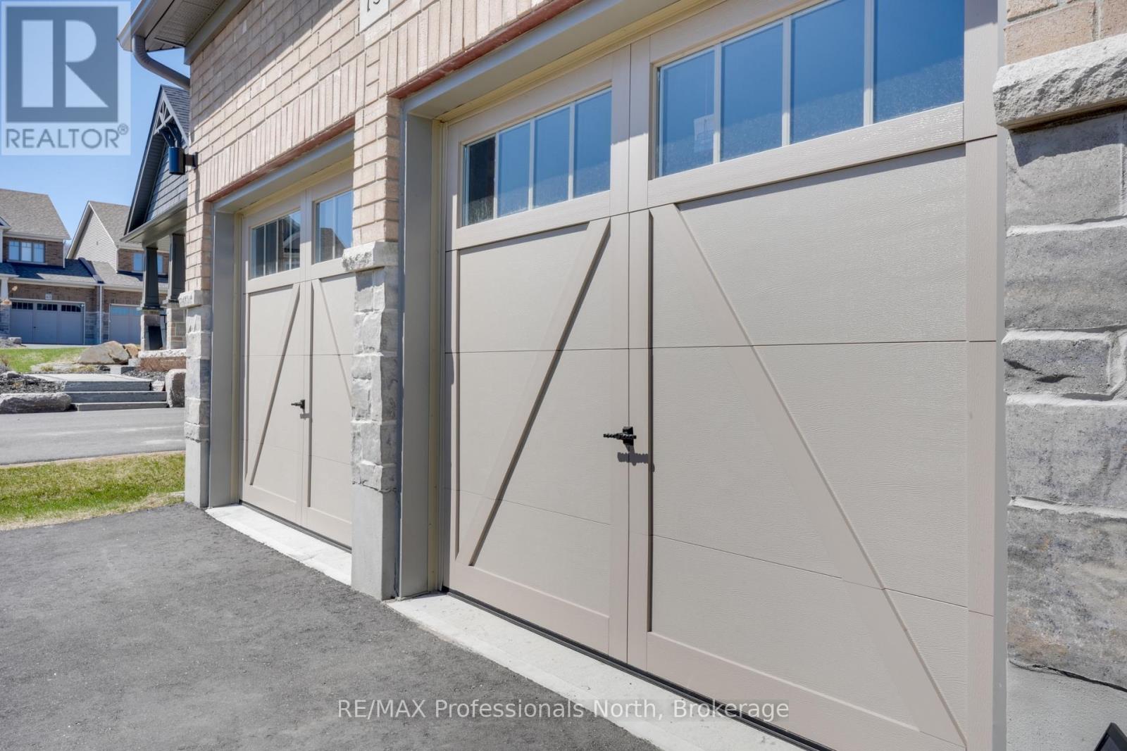 75 Eaglecrest Avenue, Huntsville, Ontario  P1H 0B7 - Photo 4 - X13051916