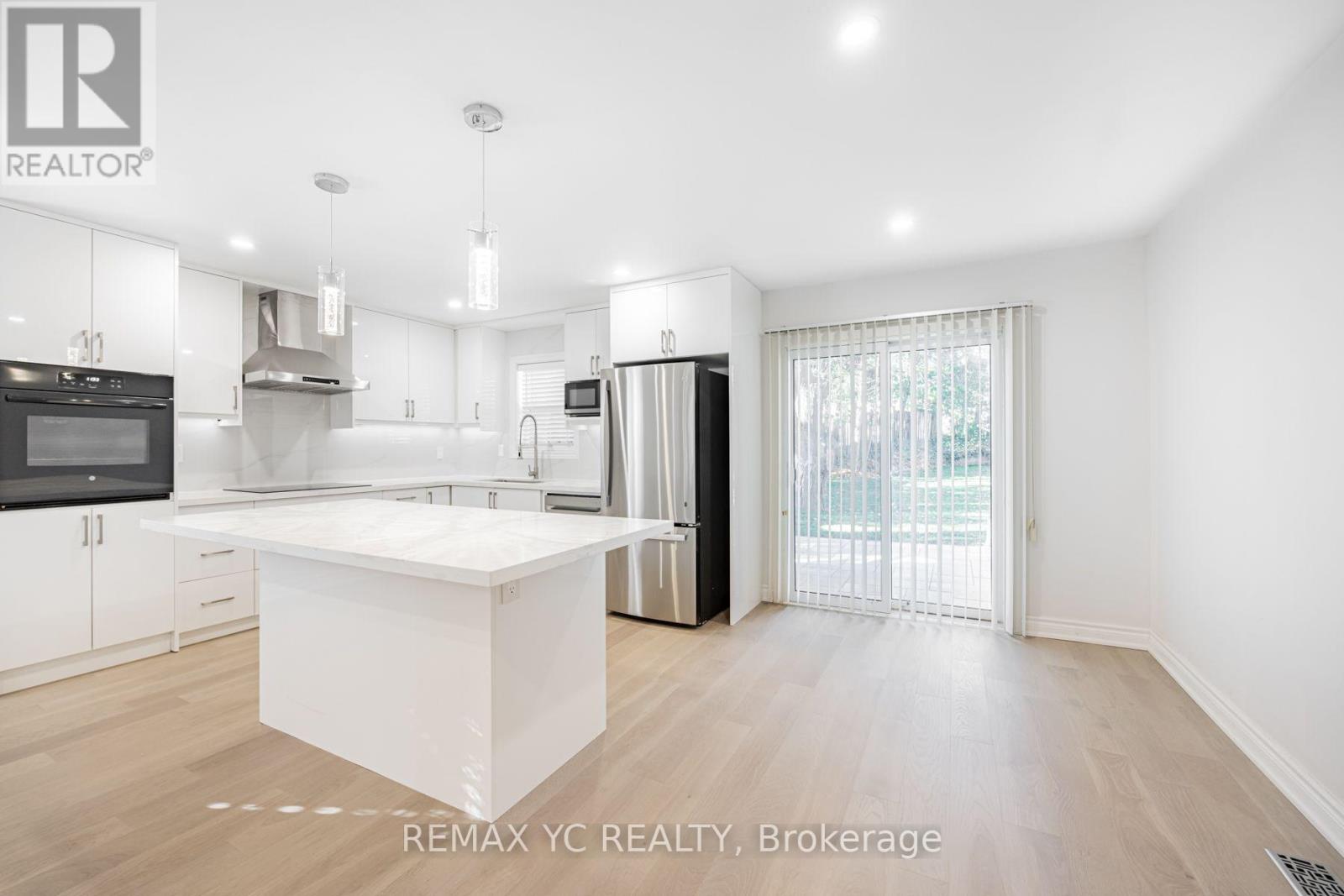 244 Banbury Road, Toronto, Ontario  M3B 3C8 - Photo 5 - C13051836