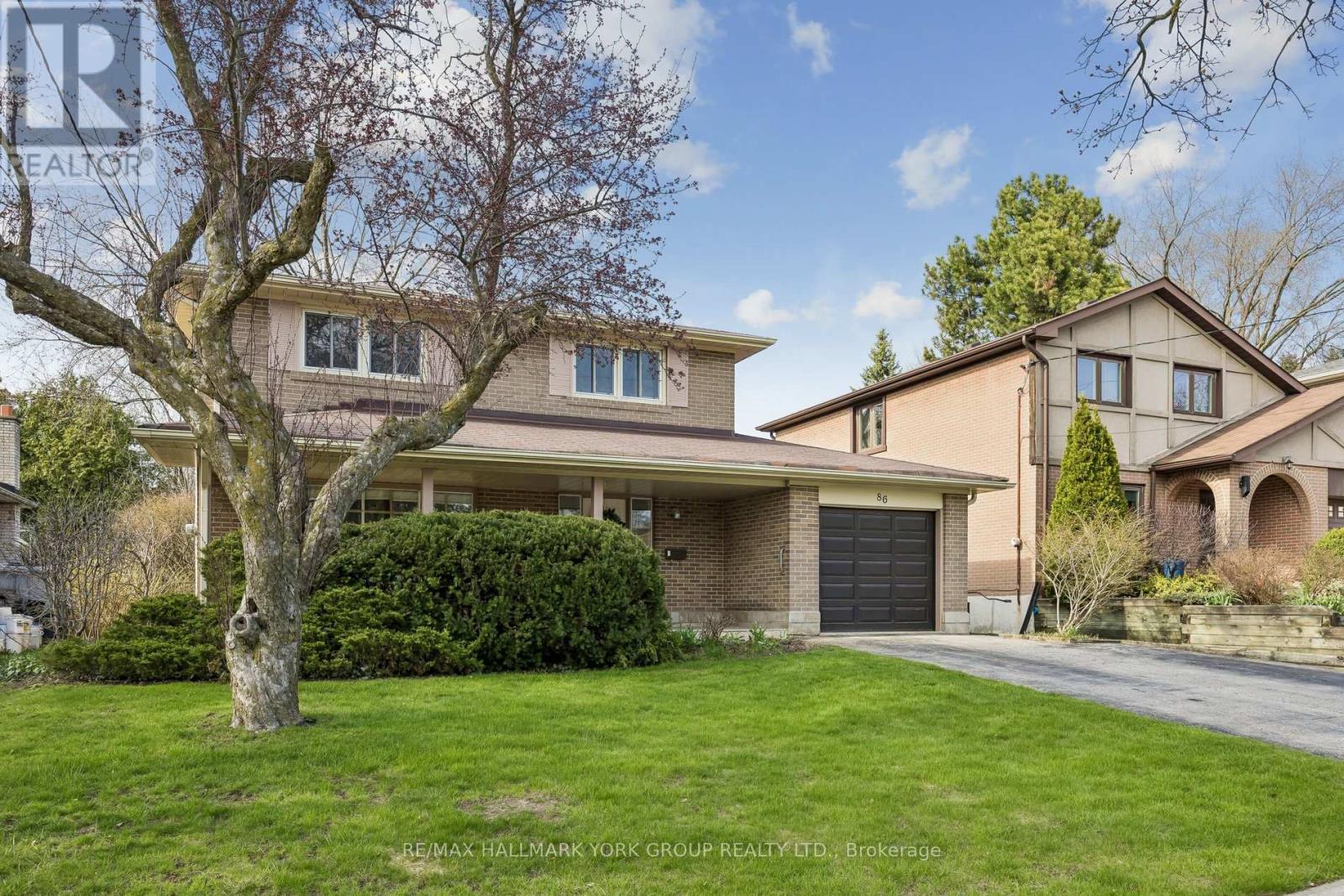 86 NYMARK AVENUE, Toronto, Ontario