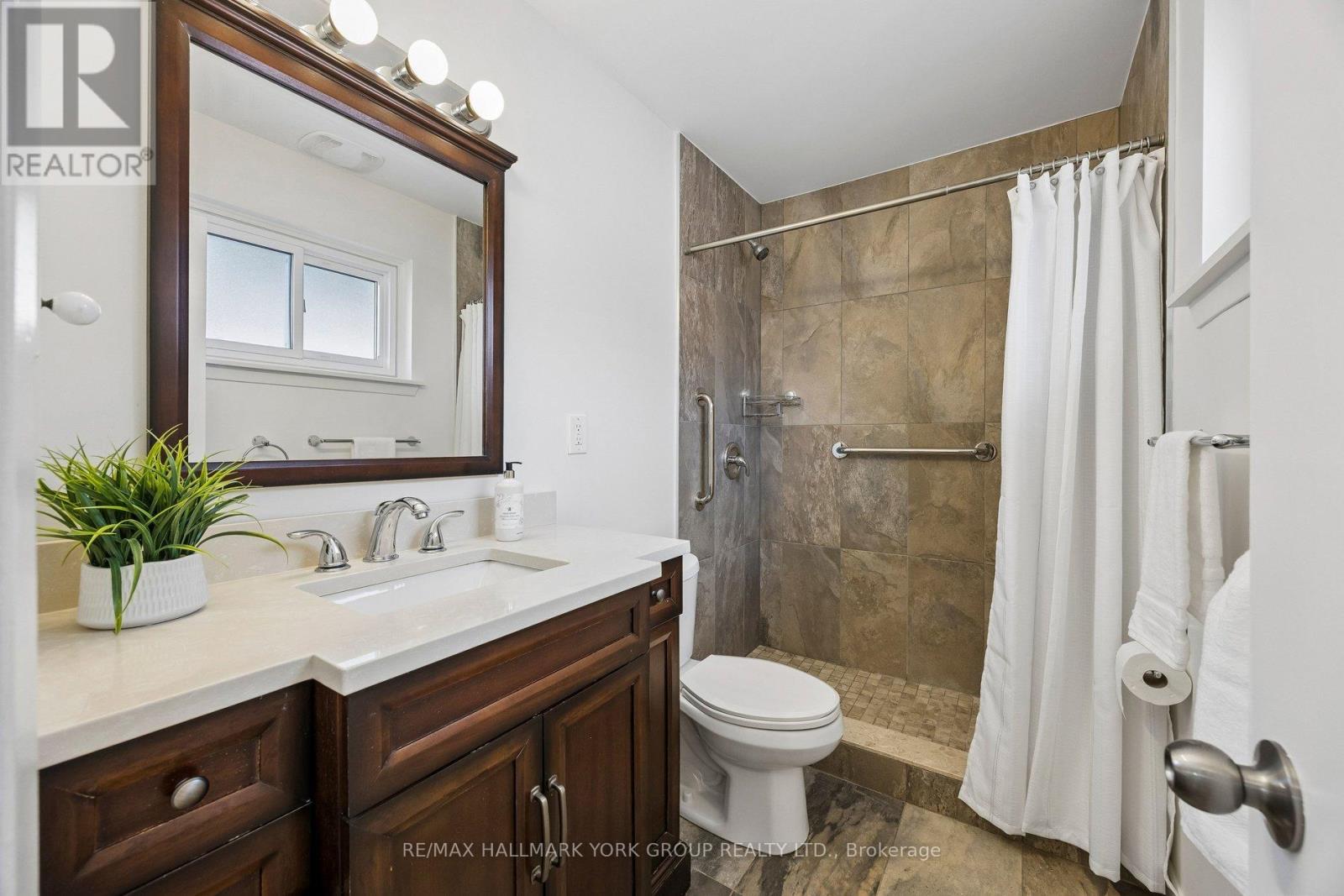 86 Nymark Avenue, Toronto, Ontario  M2J 2H2 - Photo 22 - C13051890