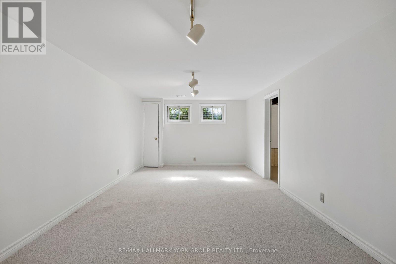 86 Nymark Avenue, Toronto, Ontario  M2J 2H2 - Photo 28 - C13051890