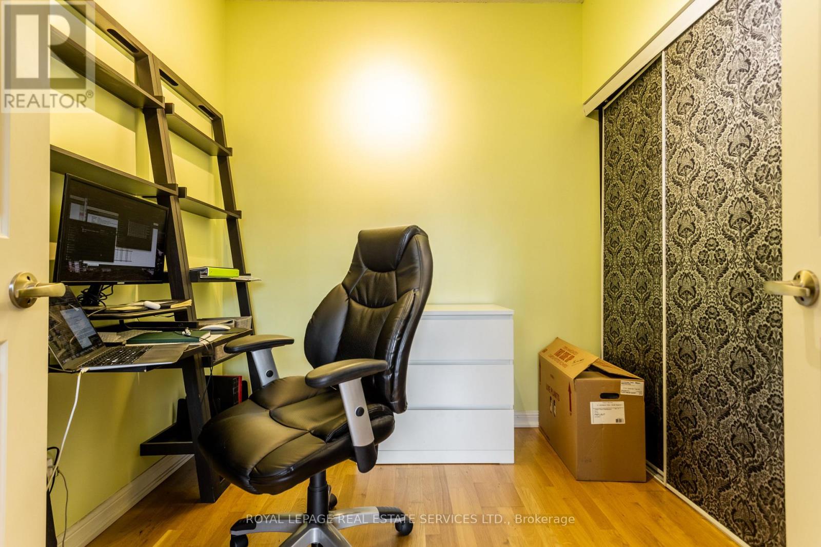 510 - 21 Grand Magazine Street, Toronto, Ontario  M5V 1B5 - Photo 15 - C13051914