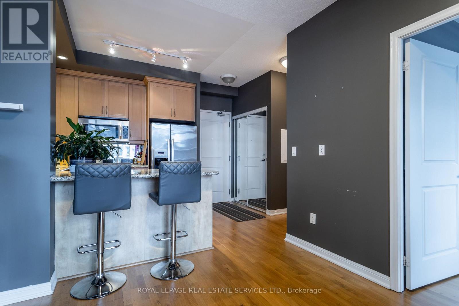 510 - 21 Grand Magazine Street, Toronto, Ontario  M5V 1B5 - Photo 5 - C13051914