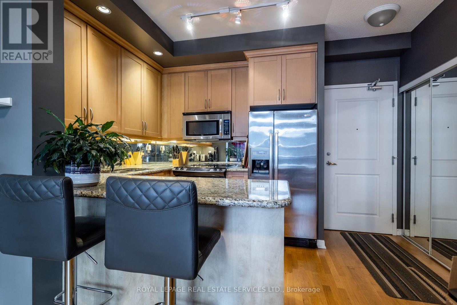 510 - 21 Grand Magazine Street, Toronto, Ontario  M5V 1B5 - Photo 6 - C13051914