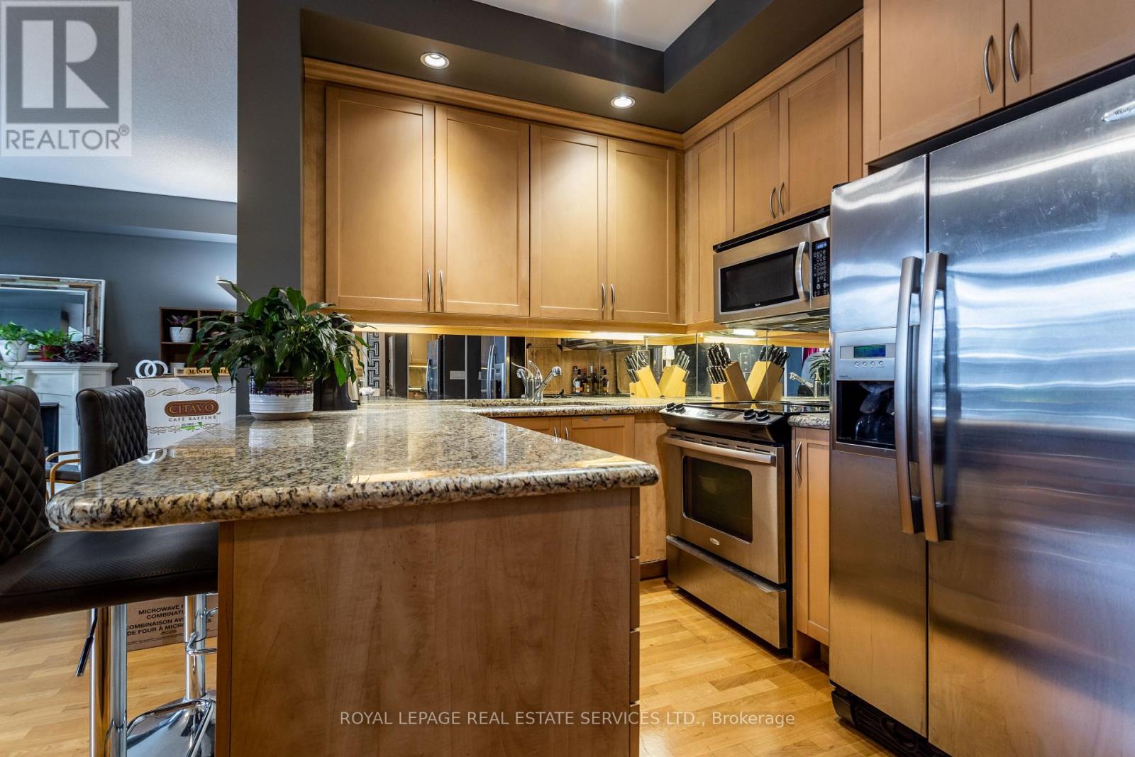 510 - 21 Grand Magazine Street, Toronto, Ontario  M5V 1B5 - Photo 7 - C13051914