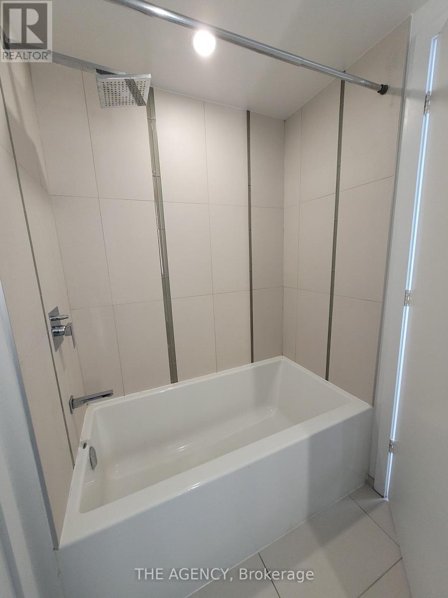 3203 - 101 Peter Street, Toronto, Ontario  M5V 2G9 - Photo 9 - C13051946