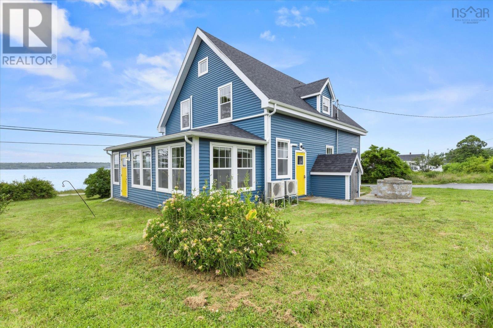 1487 Sandy Point Road, Sandy Point, Nova Scotia  B0T 1W0 - Photo 4 - 202517659