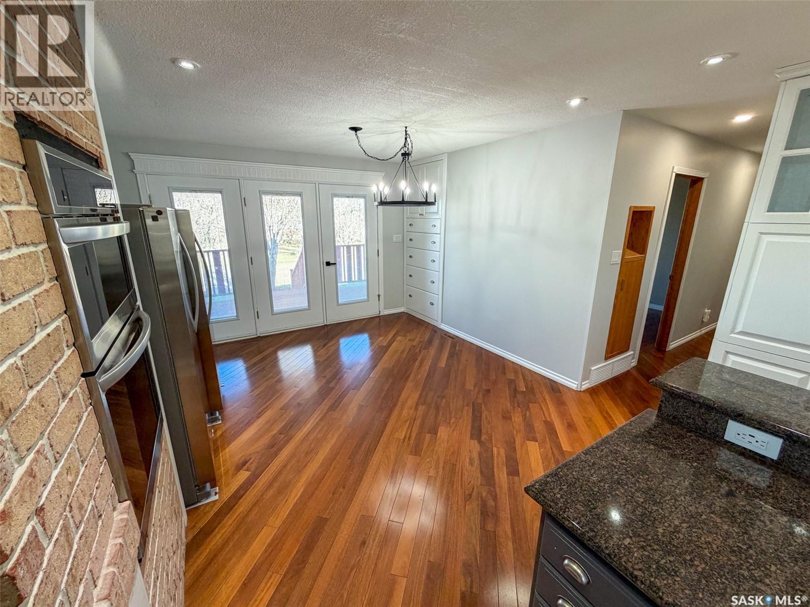 117 2nd Street W, Frontier, Saskatchewan  S0N 0W0 - Photo 14 - SK034116