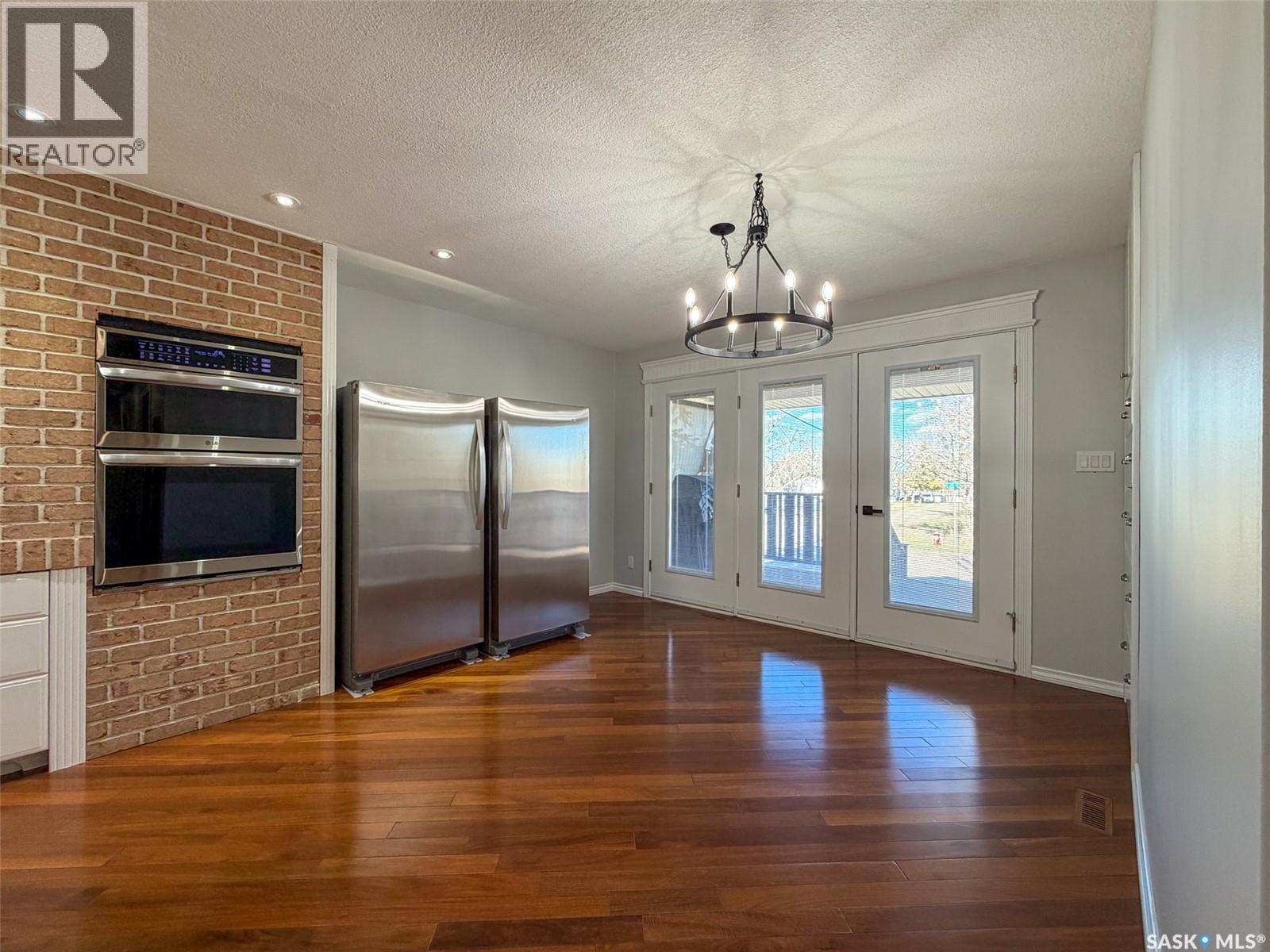 117 2nd Street W, Frontier, Saskatchewan  S0N 0W0 - Photo 15 - SK034116