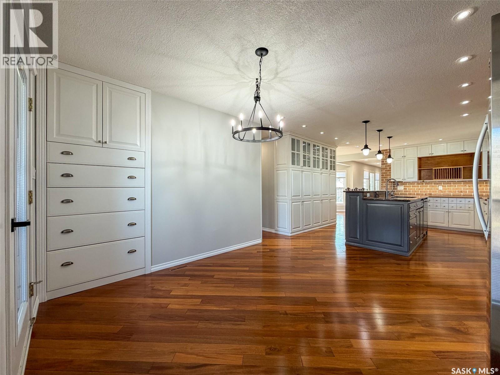 117 2nd Street W, Frontier, Saskatchewan  S0N 0W0 - Photo 16 - SK034116