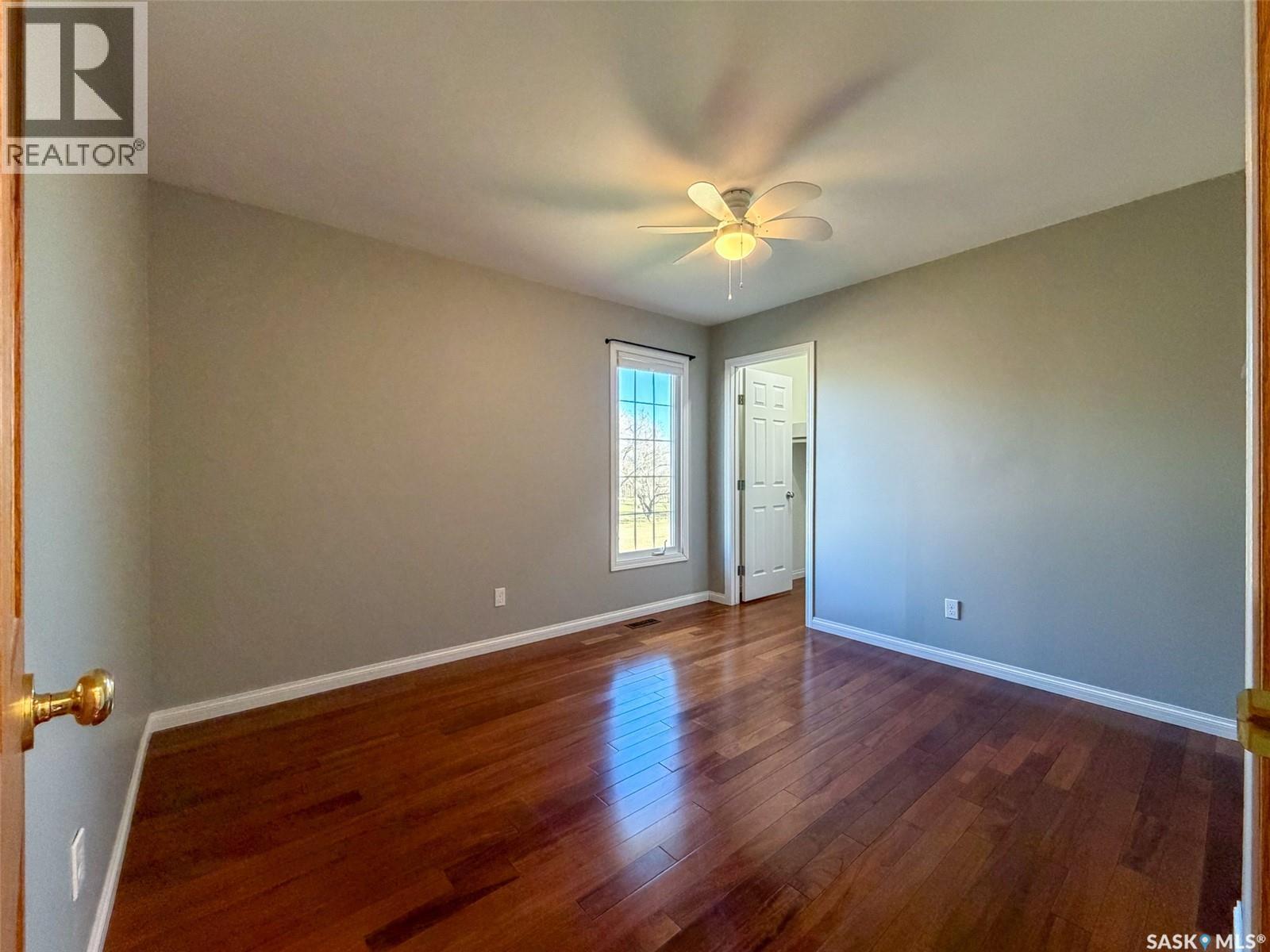 117 2nd Street W, Frontier, Saskatchewan  S0N 0W0 - Photo 22 - SK034116