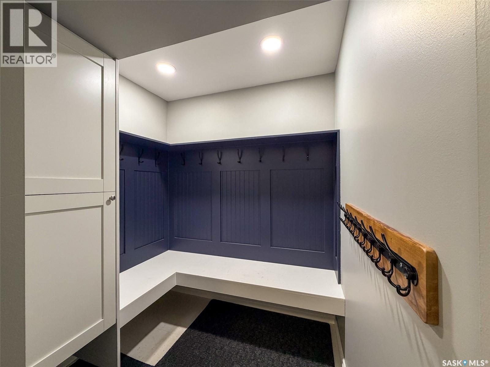 117 2nd Street W, Frontier, Saskatchewan  S0N 0W0 - Photo 36 - SK034116