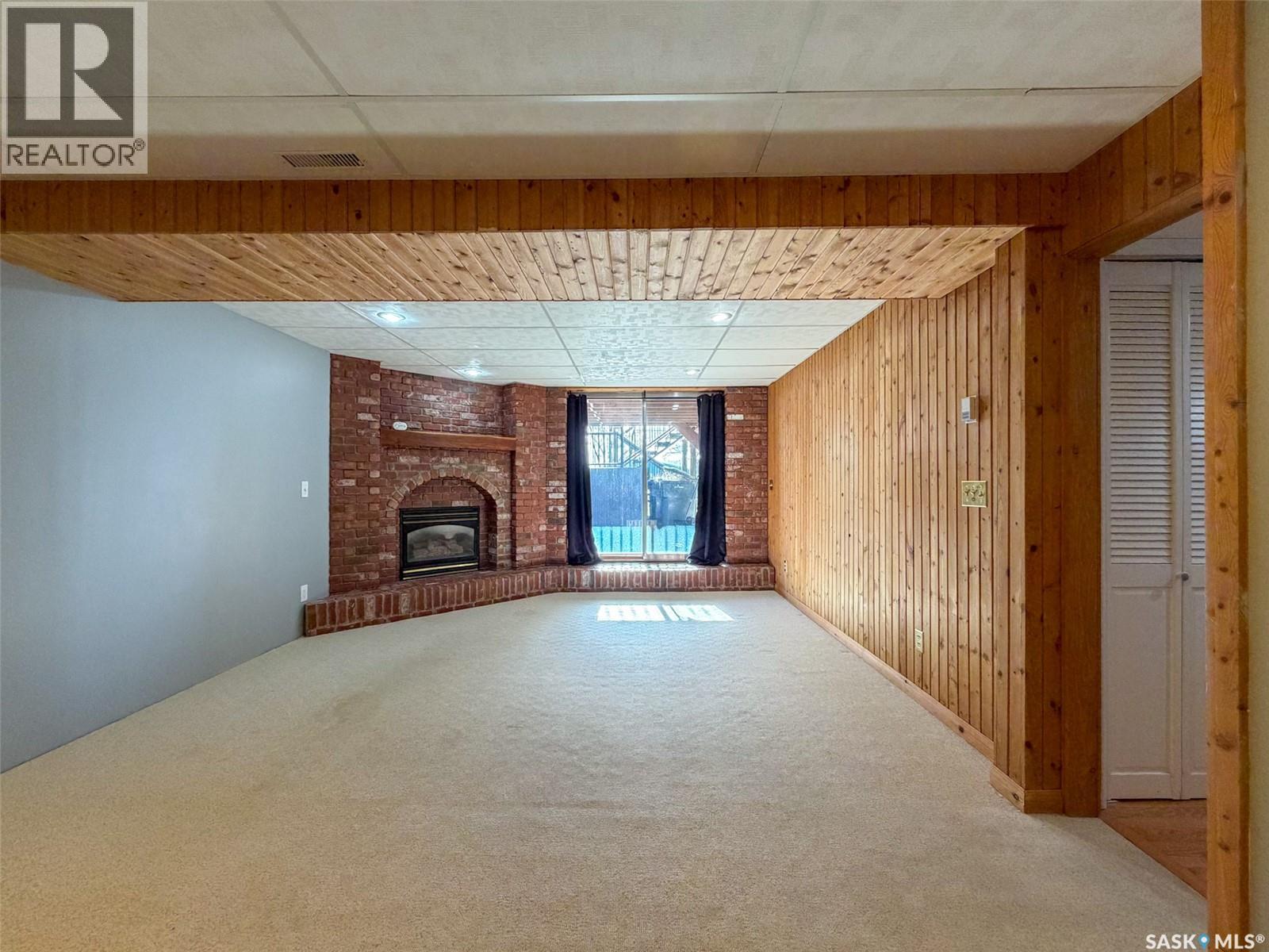 117 2nd Street W, Frontier, Saskatchewan  S0N 0W0 - Photo 39 - SK034116