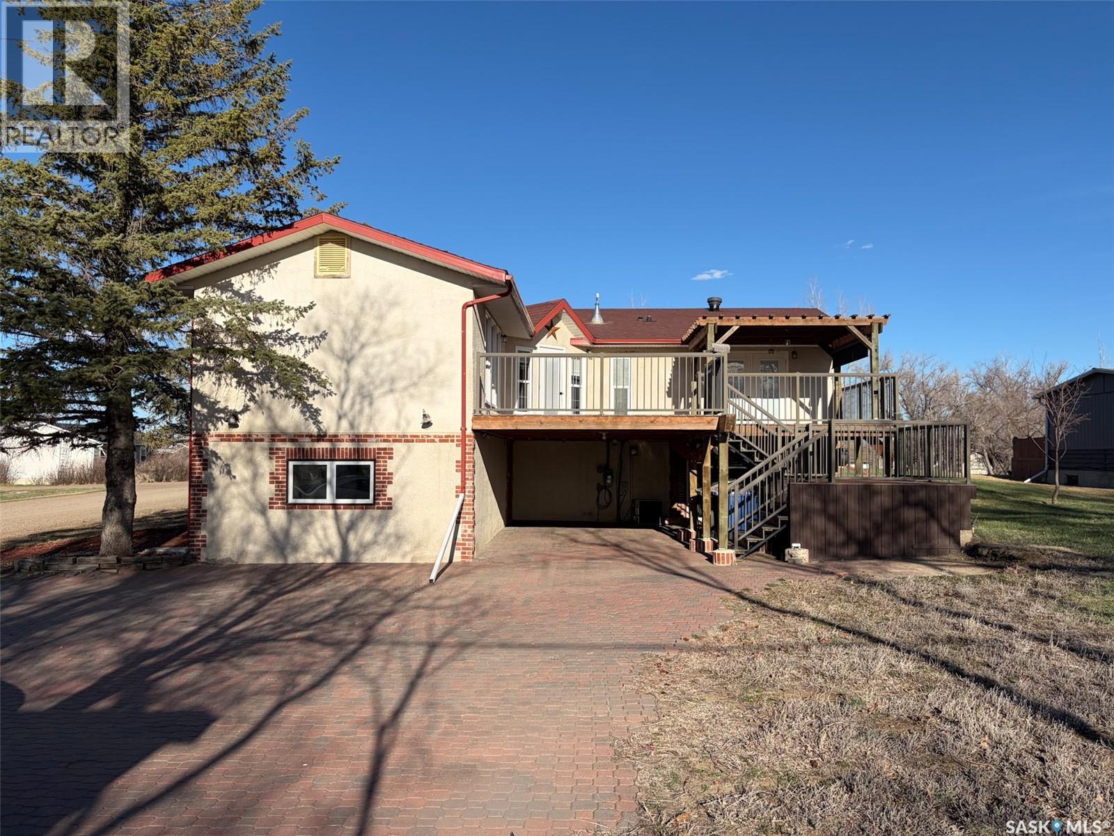 117 2nd Street W, Frontier, Saskatchewan  S0N 0W0 - Photo 50 - SK034116