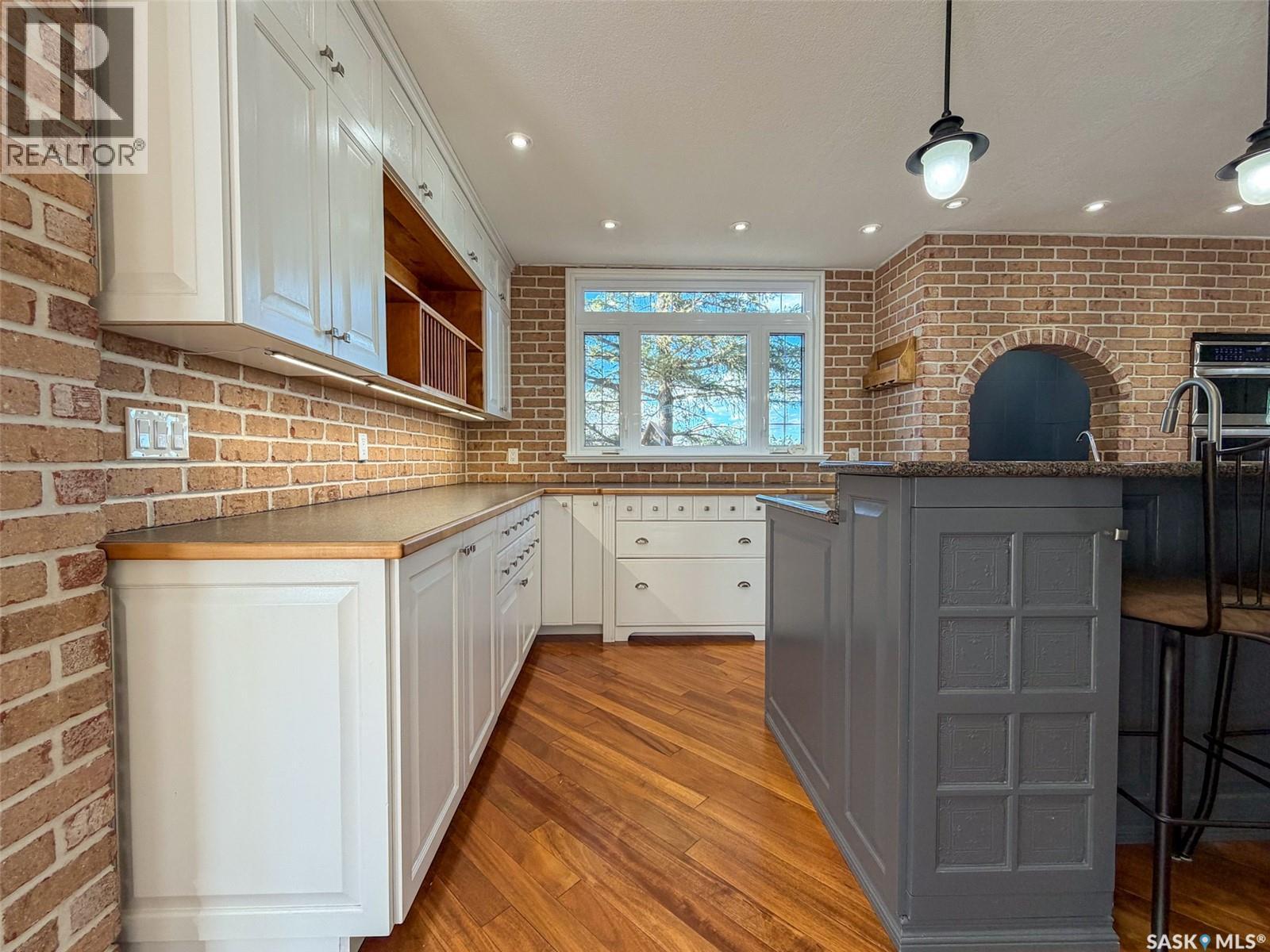 117 2nd Street W, Frontier, Saskatchewan  S0N 0W0 - Photo 7 - SK034116