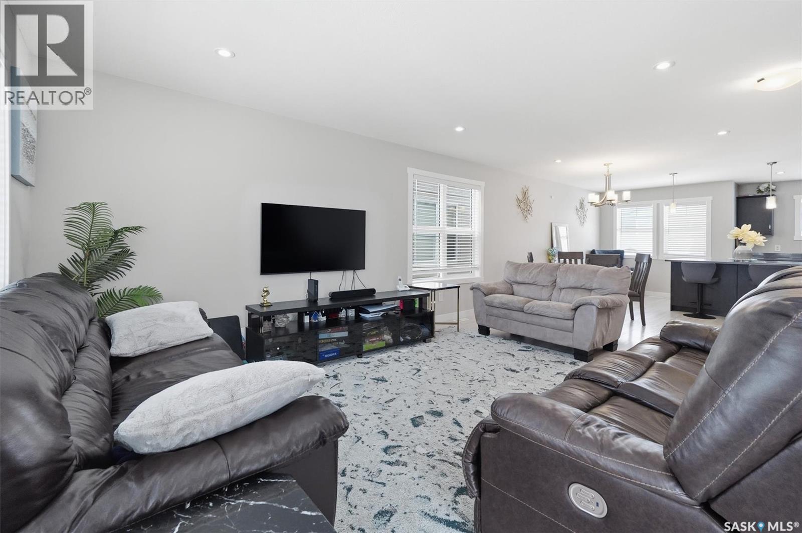 126 315 Dickson Crescent, Saskatoon, Saskatchewan  S7T 0Z1 - Photo 10 - SK034115