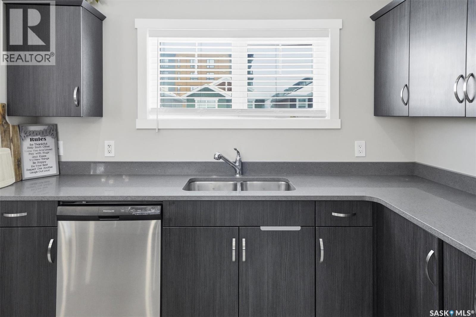 126 315 Dickson Crescent, Saskatoon, Saskatchewan  S7T 0Z1 - Photo 7 - SK034115