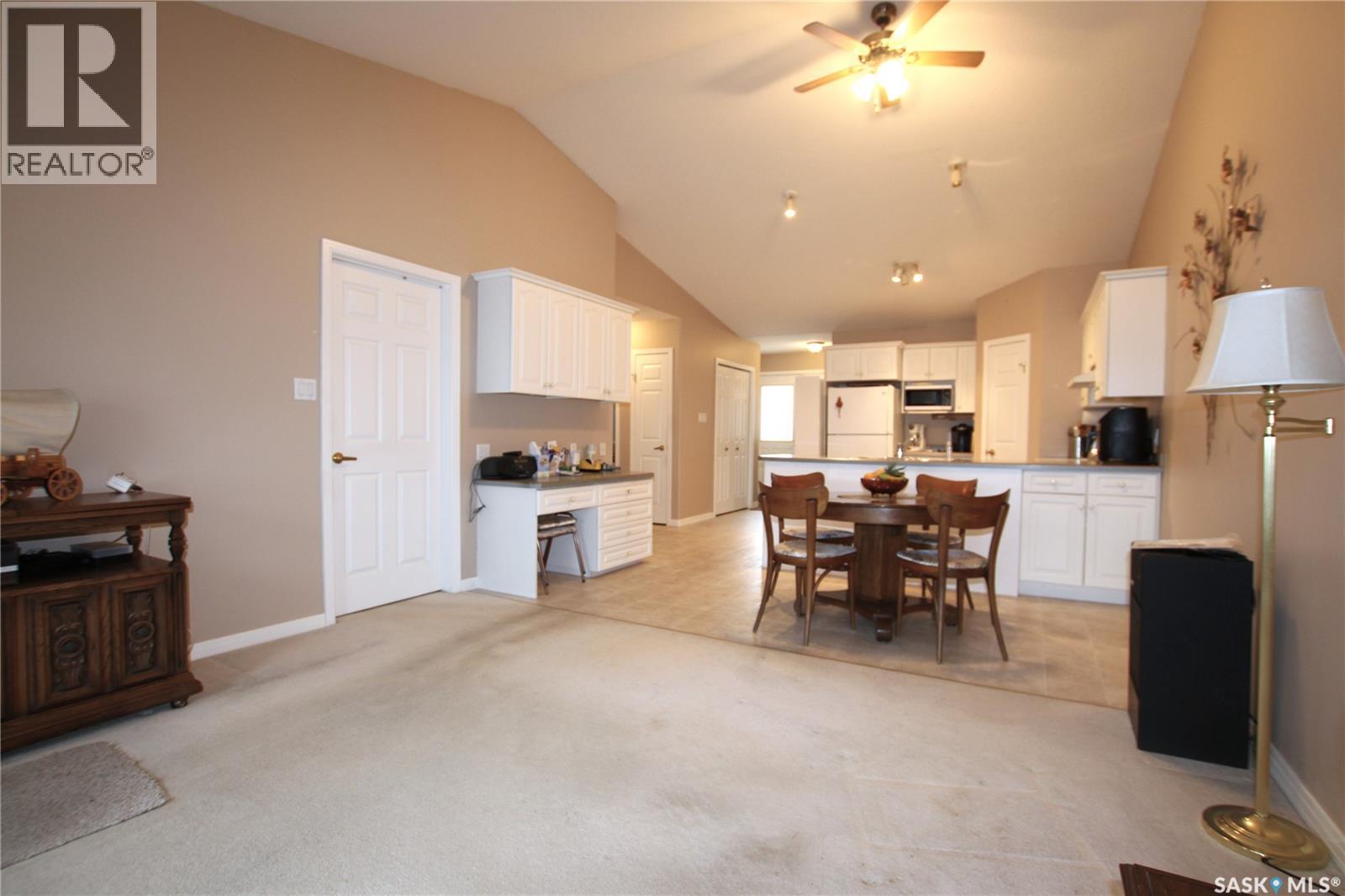 93 Russell Drive, Yorkton, Saskatchewan  S3N 4E6 - Photo 12 - SK034105