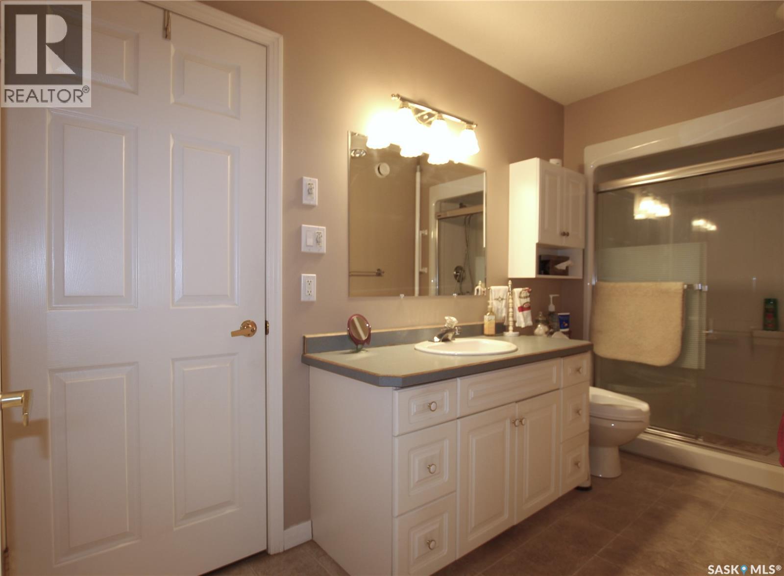 93 Russell Drive, Yorkton, Saskatchewan  S3N 4E6 - Photo 15 - SK034105