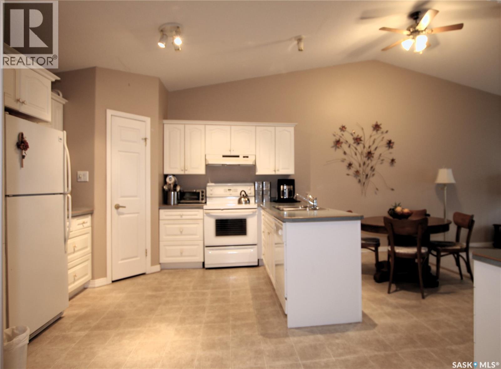 93 Russell Drive, Yorkton, Saskatchewan  S3N 4E6 - Photo 8 - SK034105