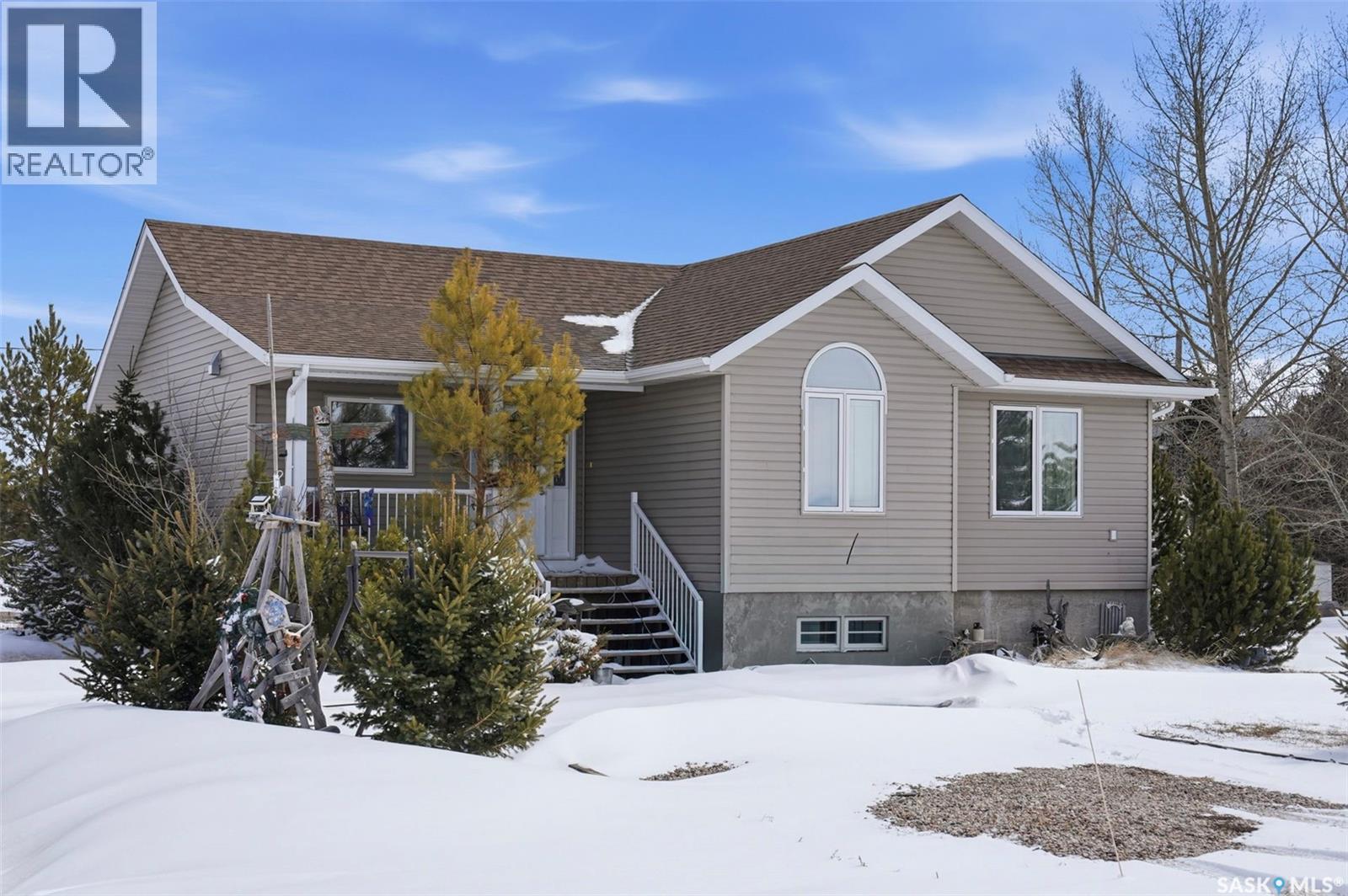 704 Goodrich Street, Radisson, Saskatchewan  S0K 3L0 - Photo 2 - SK034085