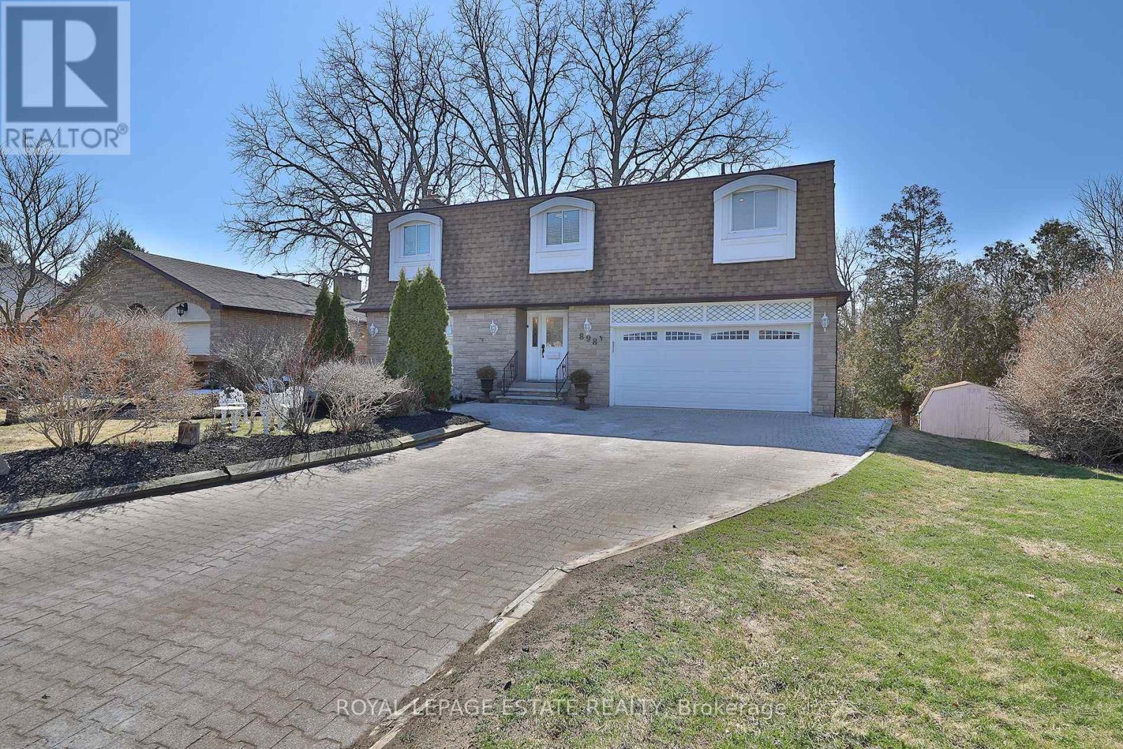 898 Beaufort Court, Oshawa, Ontario  L1G 7J7 - Photo 2 - E13051796