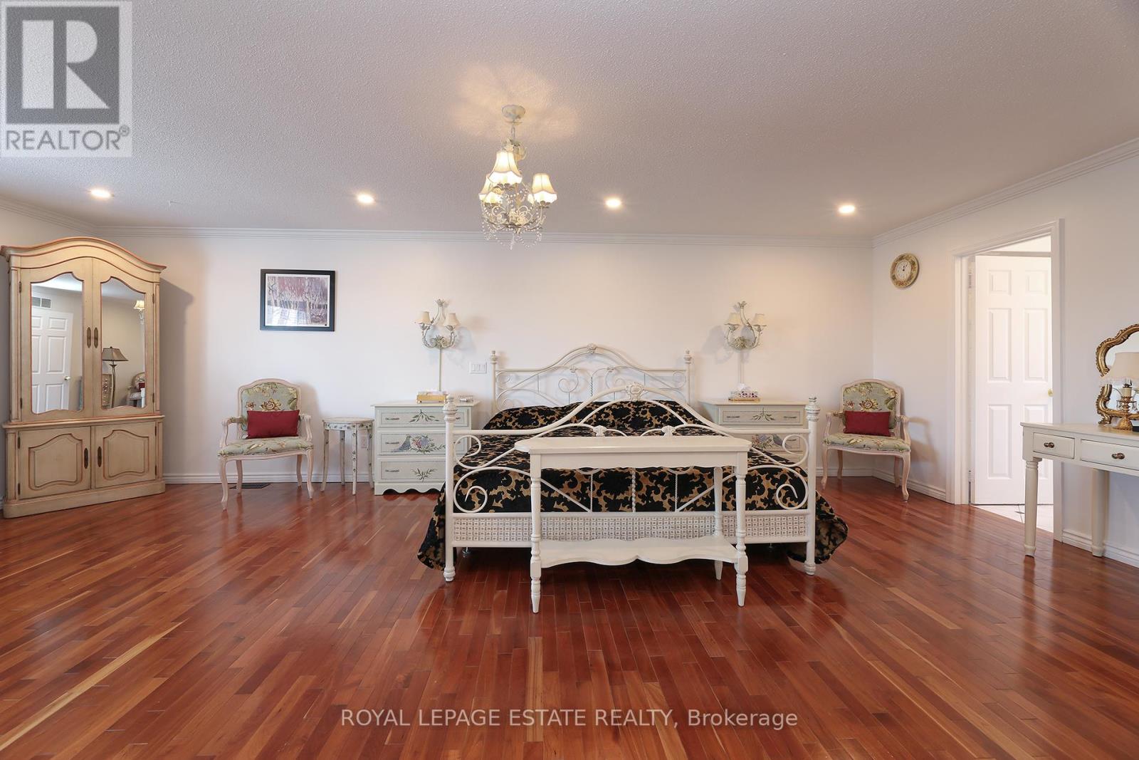 898 Beaufort Court, Oshawa, Ontario  L1G 7J7 - Photo 22 - E13051796