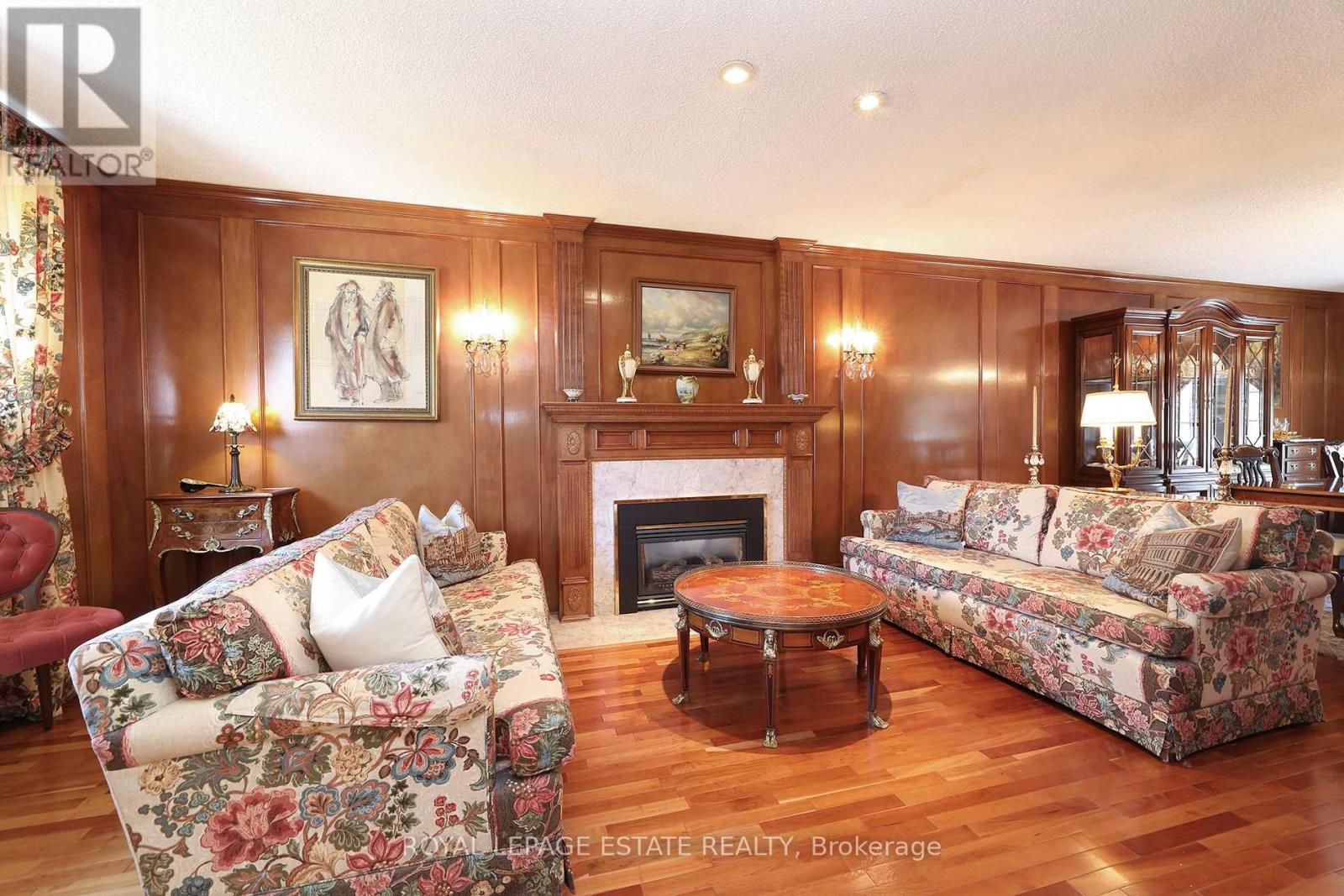 898 Beaufort Court, Oshawa, Ontario  L1G 7J7 - Photo 6 - E13051796