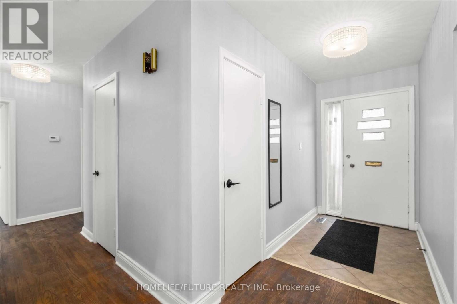 50 Benlight Crescent, Toronto, Ontario  M1H 1P5 - Photo 4 - E13051910