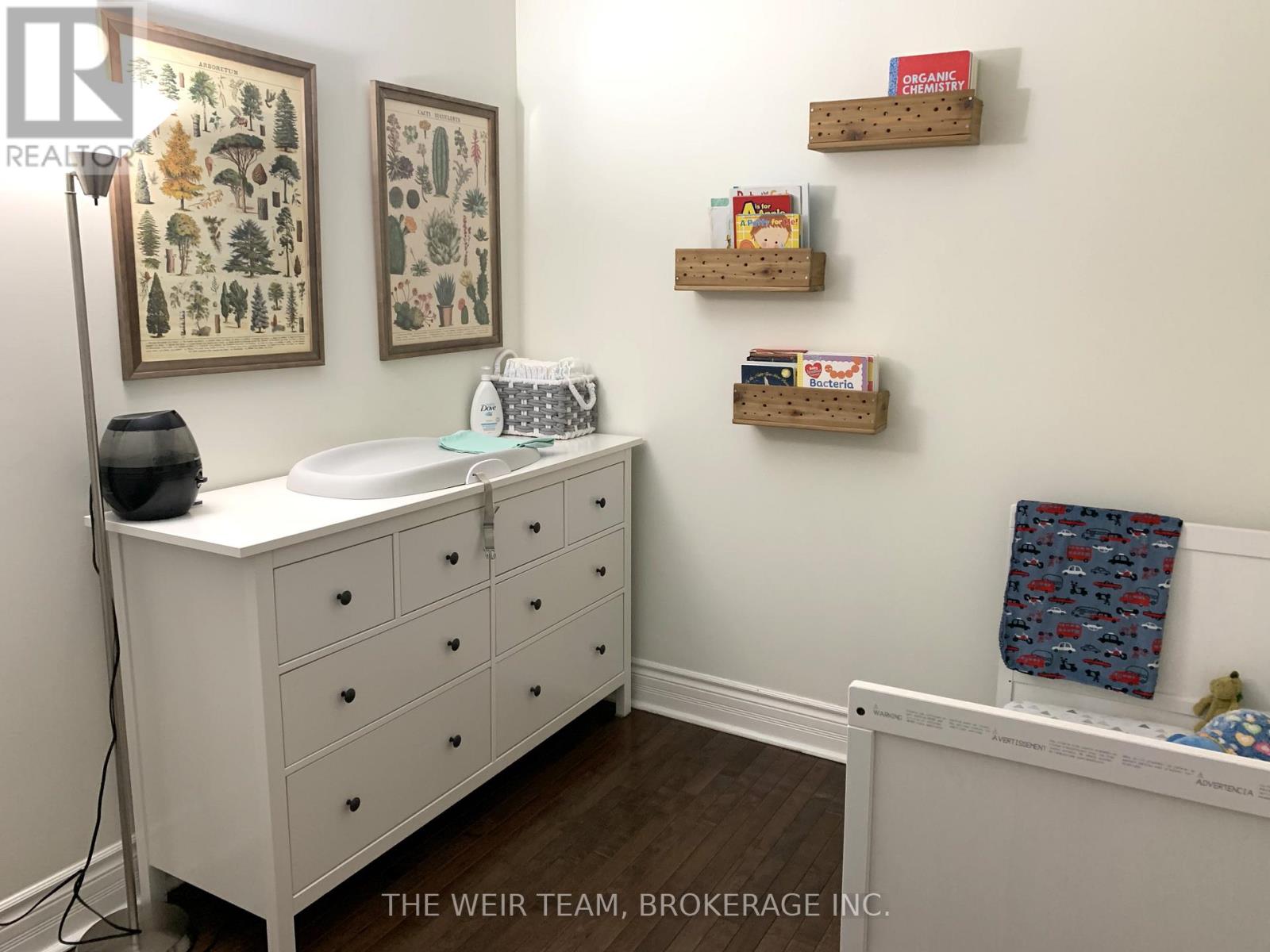 911 Woodbine Avenue, Toronto, Ontario  M4C 4B6 - Photo 15 - E13051938