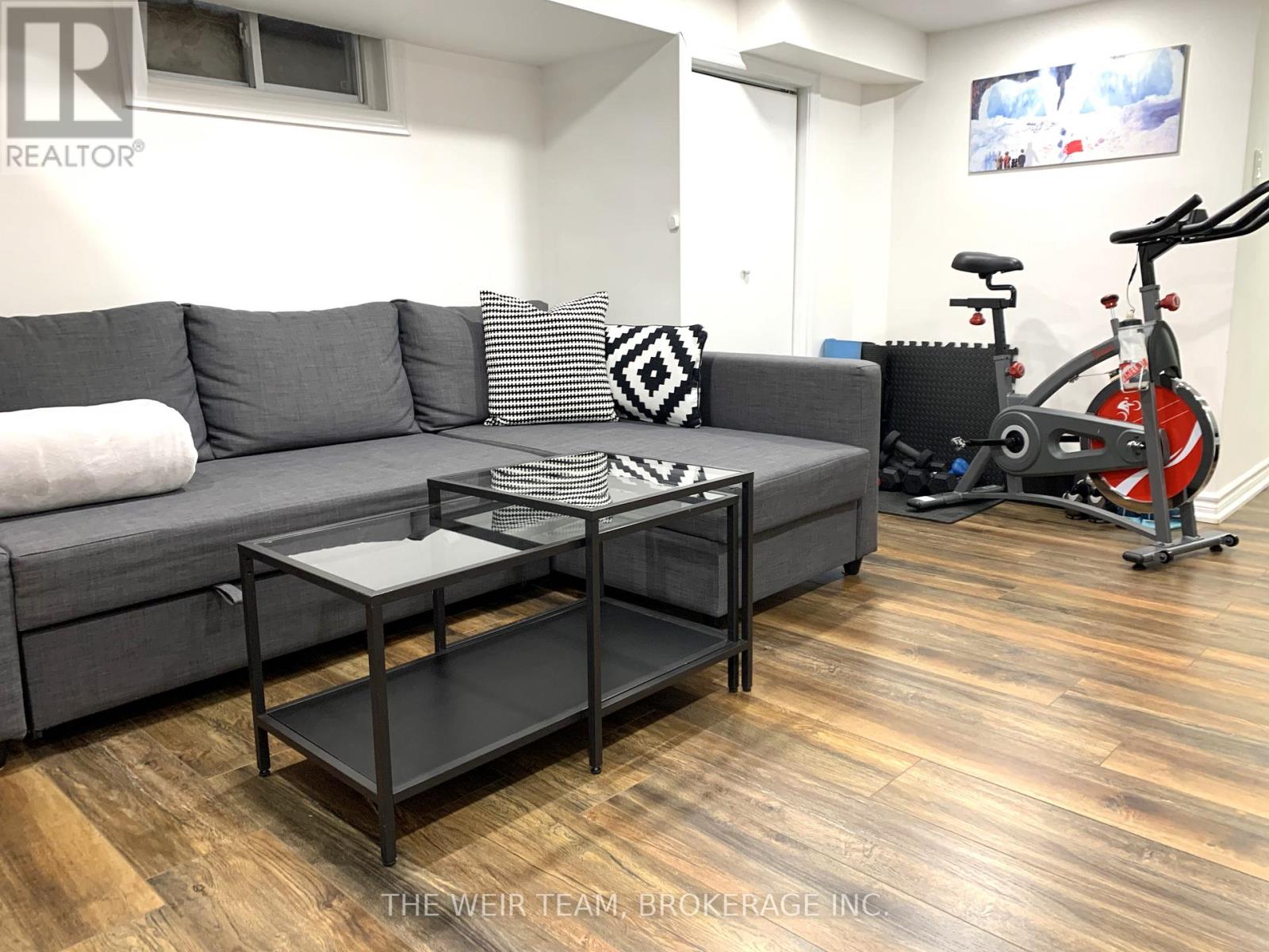 911 Woodbine Avenue, Toronto, Ontario  M4C 4B6 - Photo 20 - E13051938