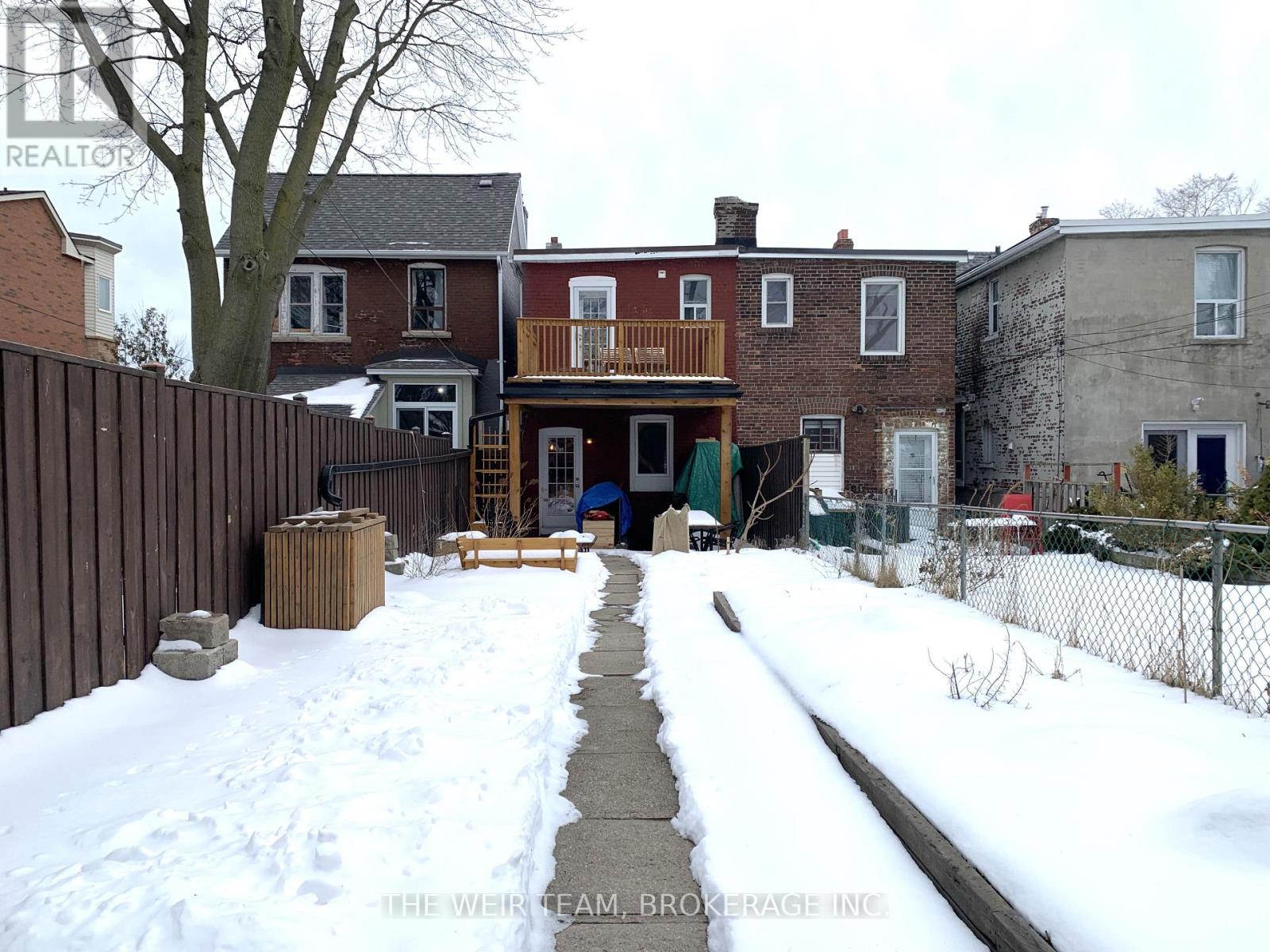 911 Woodbine Avenue, Toronto, Ontario  M4C 4B6 - Photo 30 - E13051938