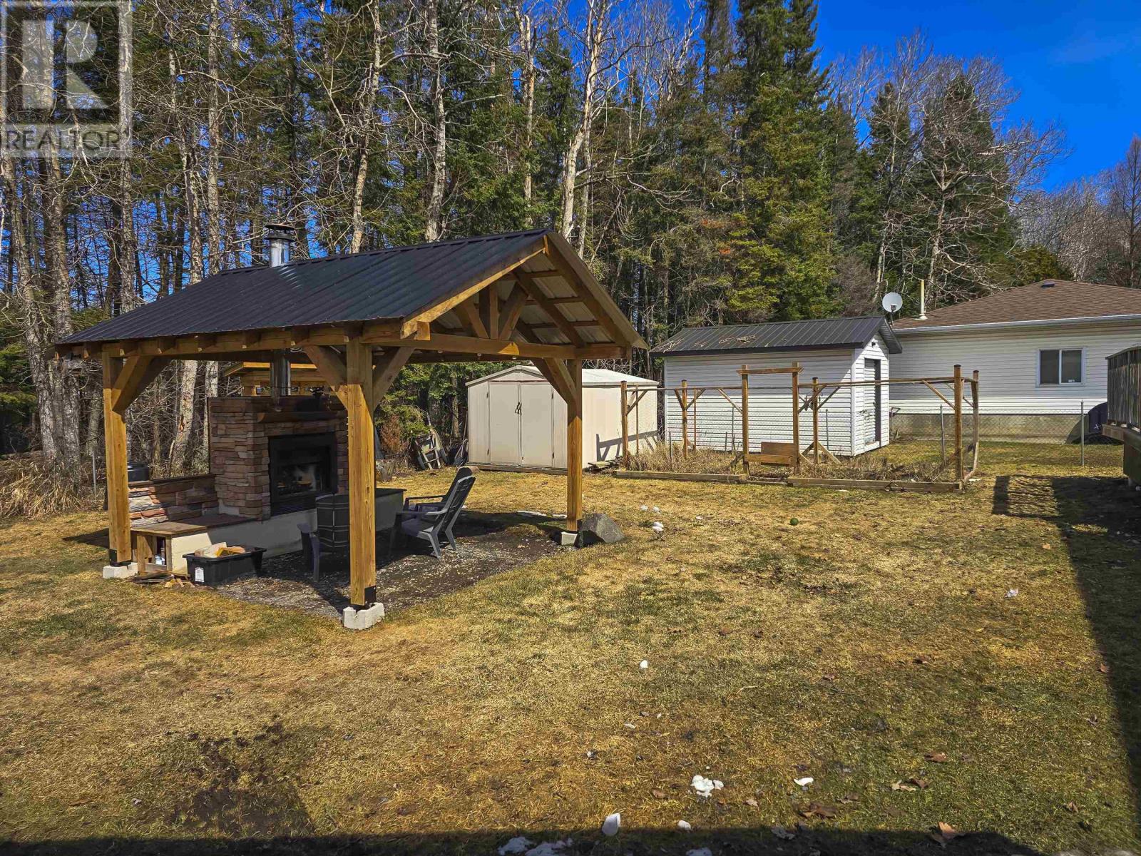 526 Ryerson Pl, Thunder Bay, Ontario  P7C 5R9 - Photo 7 - TB2600820